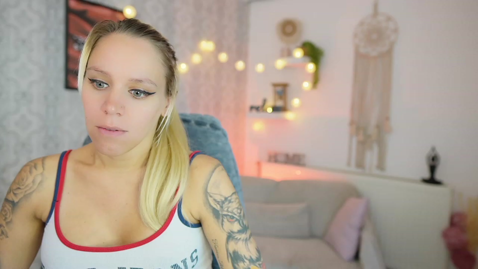 Gallery image thumbnail from Cherry__Blond's myfreecams stream on, 08/10/2023, 10:56 image 17 of 20