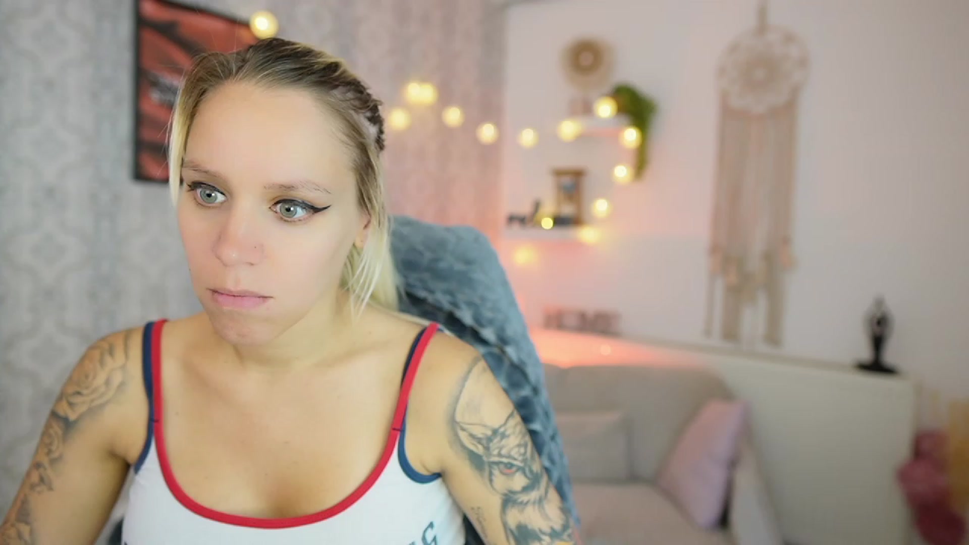 Gallery image thumbnail from Cherry__Blond's myfreecams stream on, 08/10/2023, 12:38 image 1 of 20
