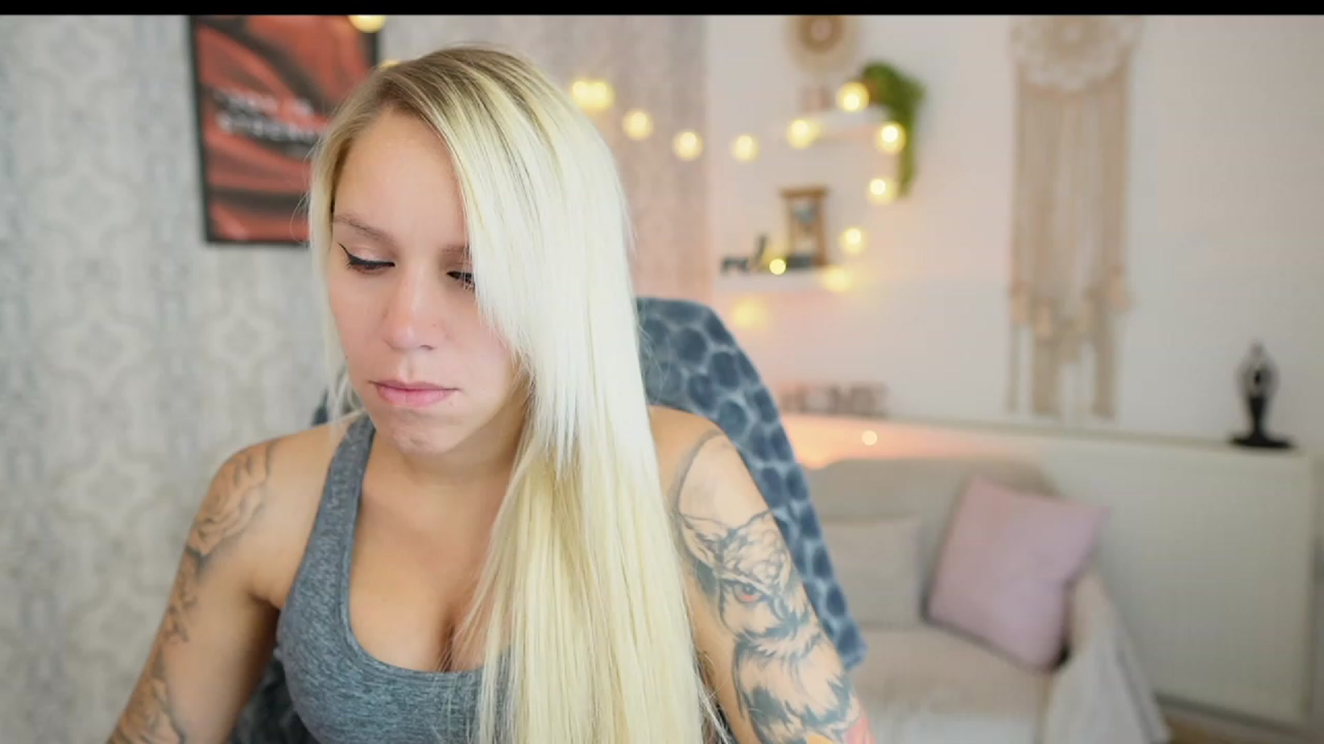Gallery image thumbnail from Cherry__Blond's myfreecams stream on, 08/16/2023, 09:10 image 8 of 20