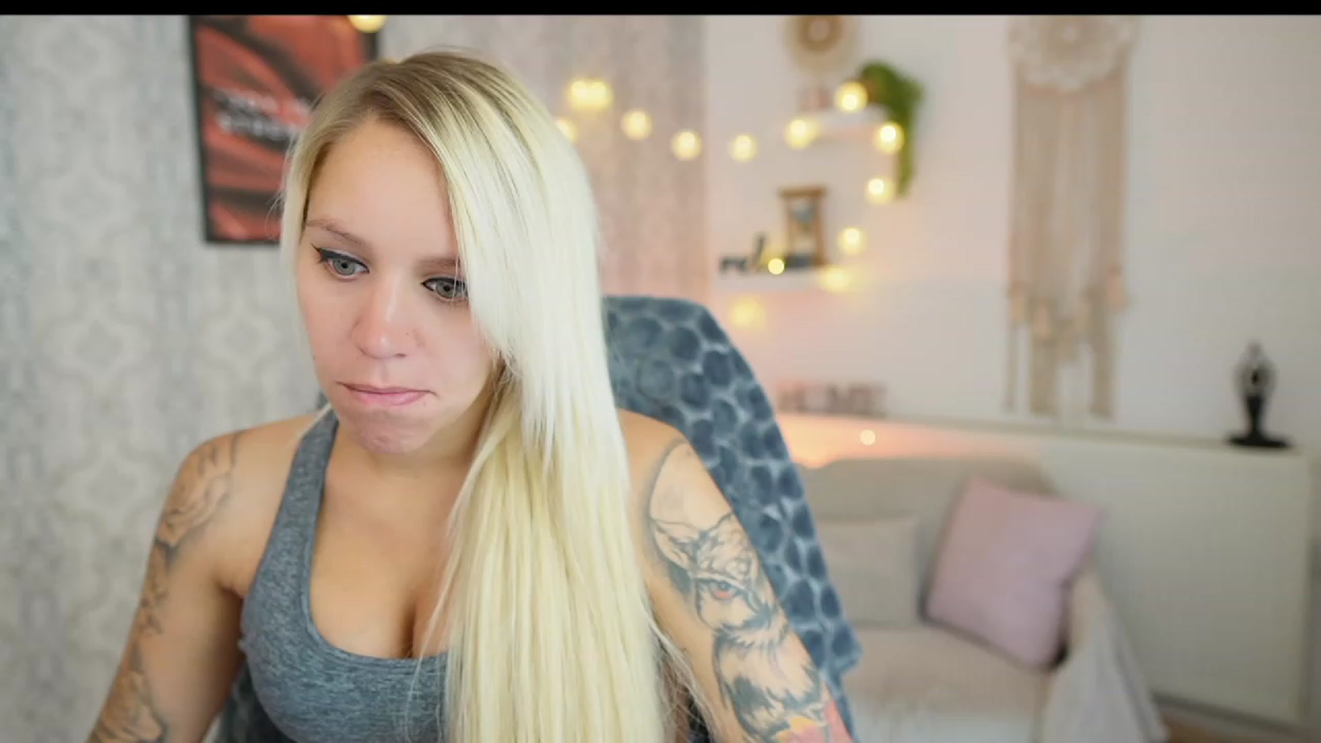 Gallery image thumbnail from Cherry__Blond's myfreecams stream on, 08/16/2023, 09:10 image 2 of 20