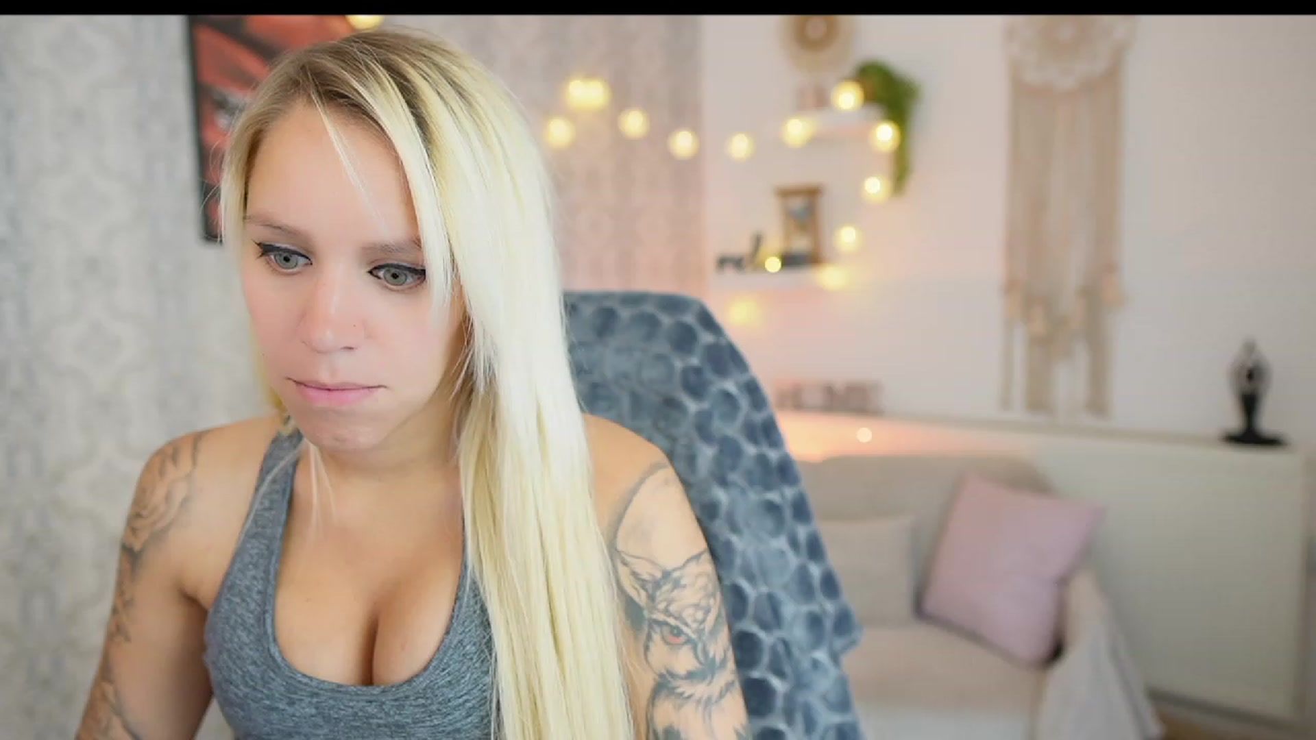 Gallery image thumbnail from Cherry__Blond's myfreecams stream on, 08/16/2023, 09:10 image 15 of 20