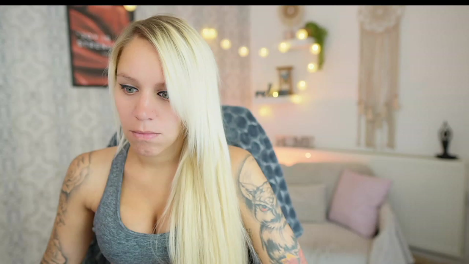 Gallery image thumbnail from Cherry__Blond's myfreecams stream on, 08/16/2023, 09:10 image 4 of 20