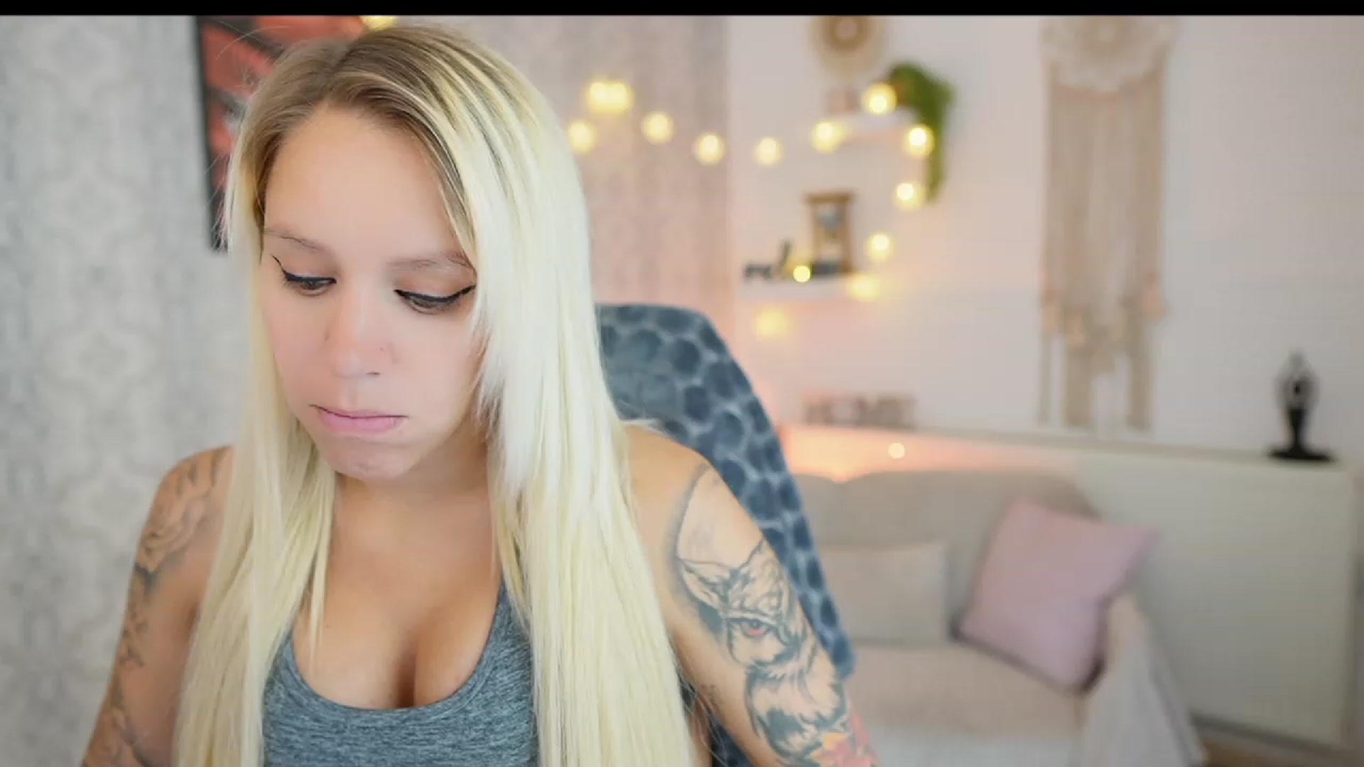 Gallery image thumbnail from Cherry__Blond's myfreecams stream on, 08/16/2023, 09:50 image 15 of 20