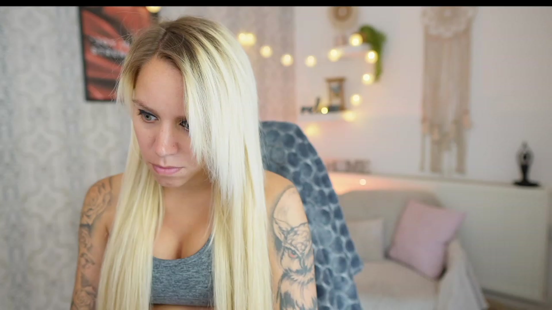 Gallery image thumbnail from Cherry__Blond's myfreecams stream on, 08/16/2023, 09:50 image 2 of 20
