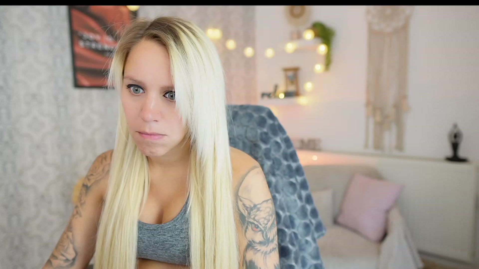 Gallery image thumbnail from Cherry__Blond's myfreecams stream on, 08/16/2023, 09:50 image 1 of 20