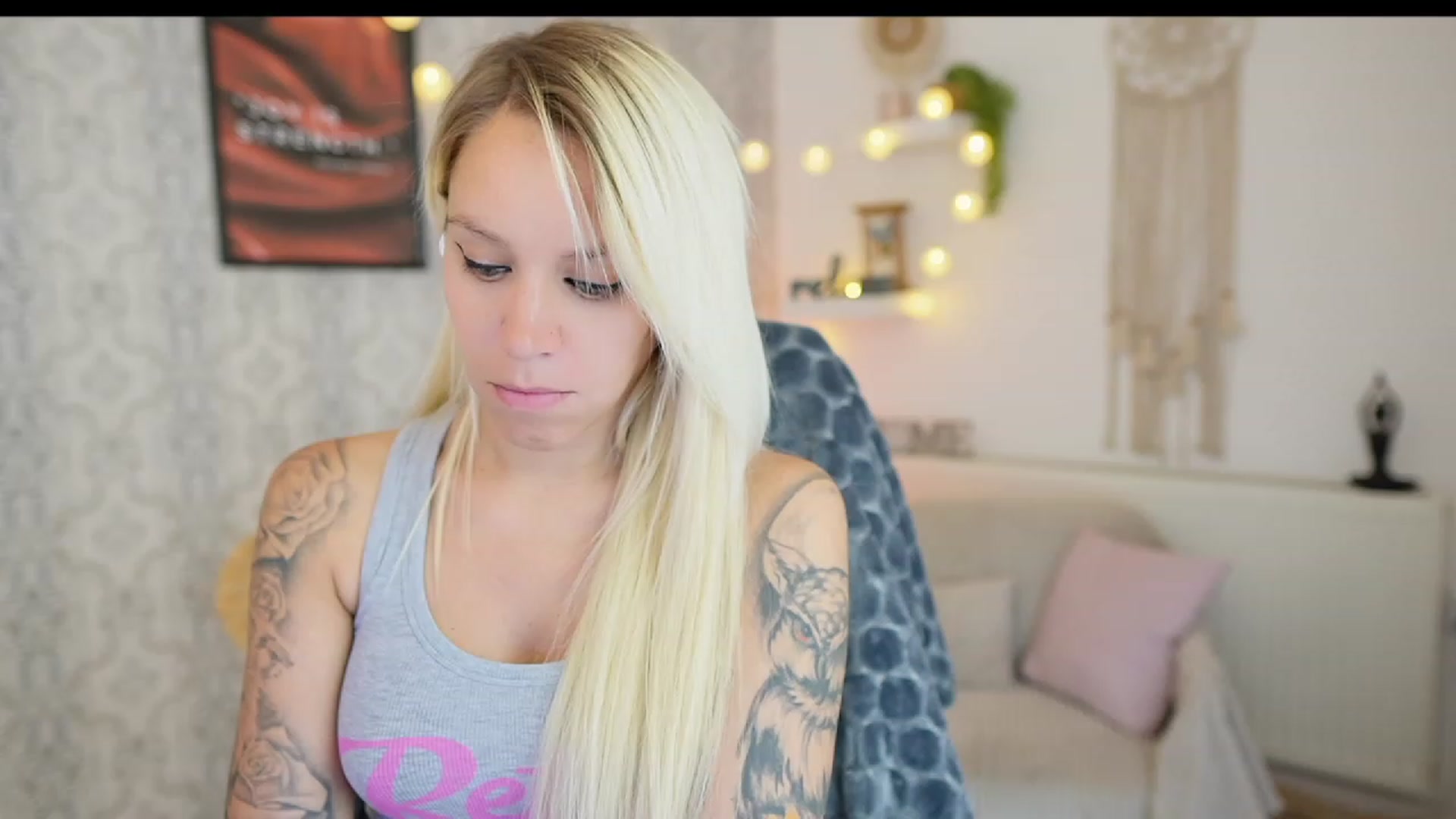 Gallery image thumbnail from Cherry__Blond's myfreecams stream on, 08/16/2023, 12:50 image 16 of 20