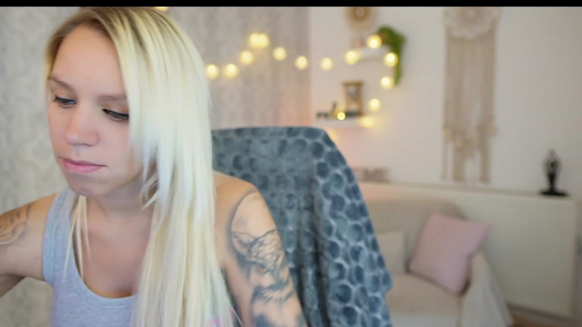 Gallery image thumbnail from Cherry__Blond's myfreecams stream on, 08/16/2023, 12:50 image 3 of 20