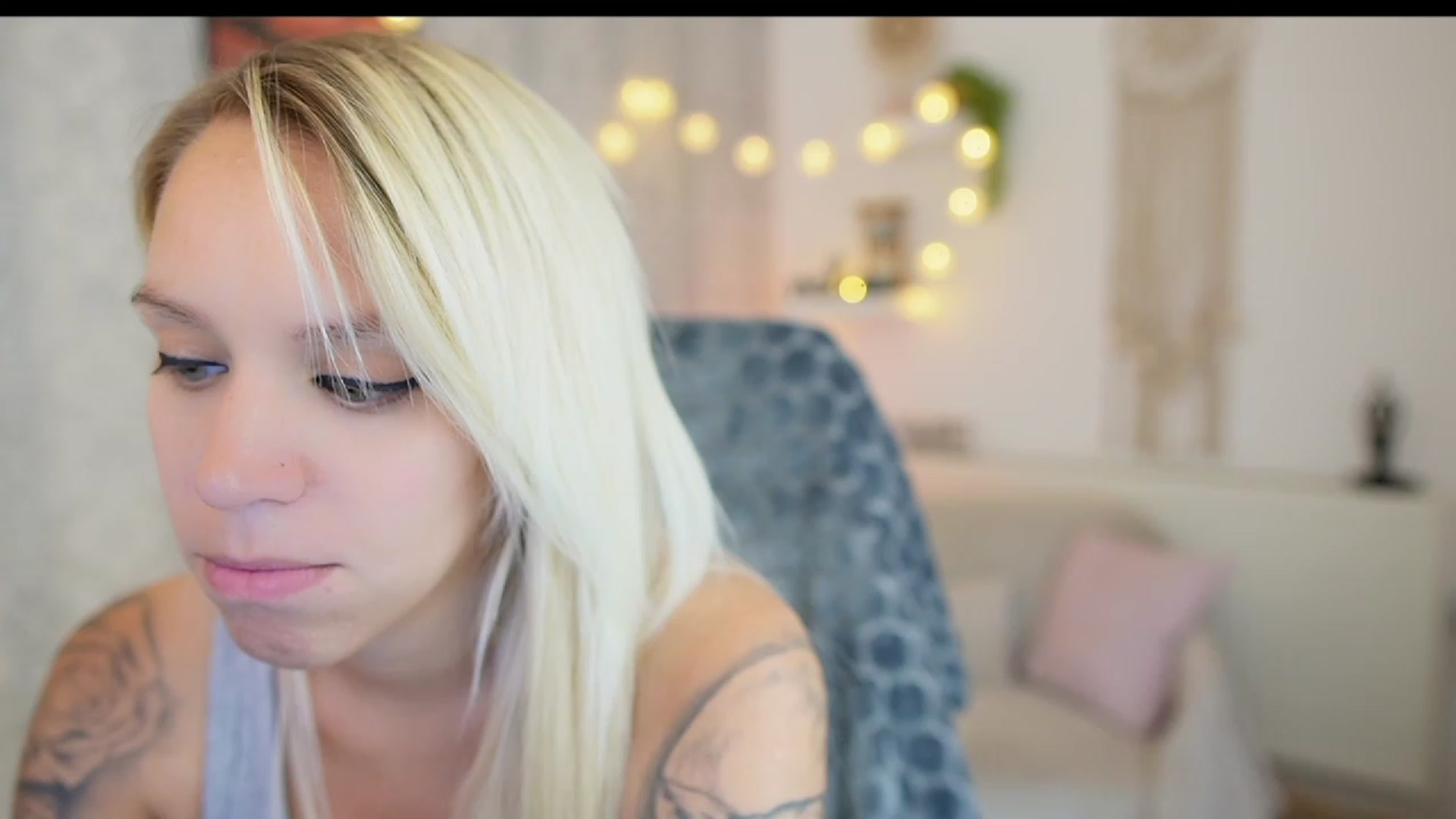 Gallery image thumbnail from Cherry__Blond's myfreecams stream on, 08/16/2023, 12:50 image 14 of 20