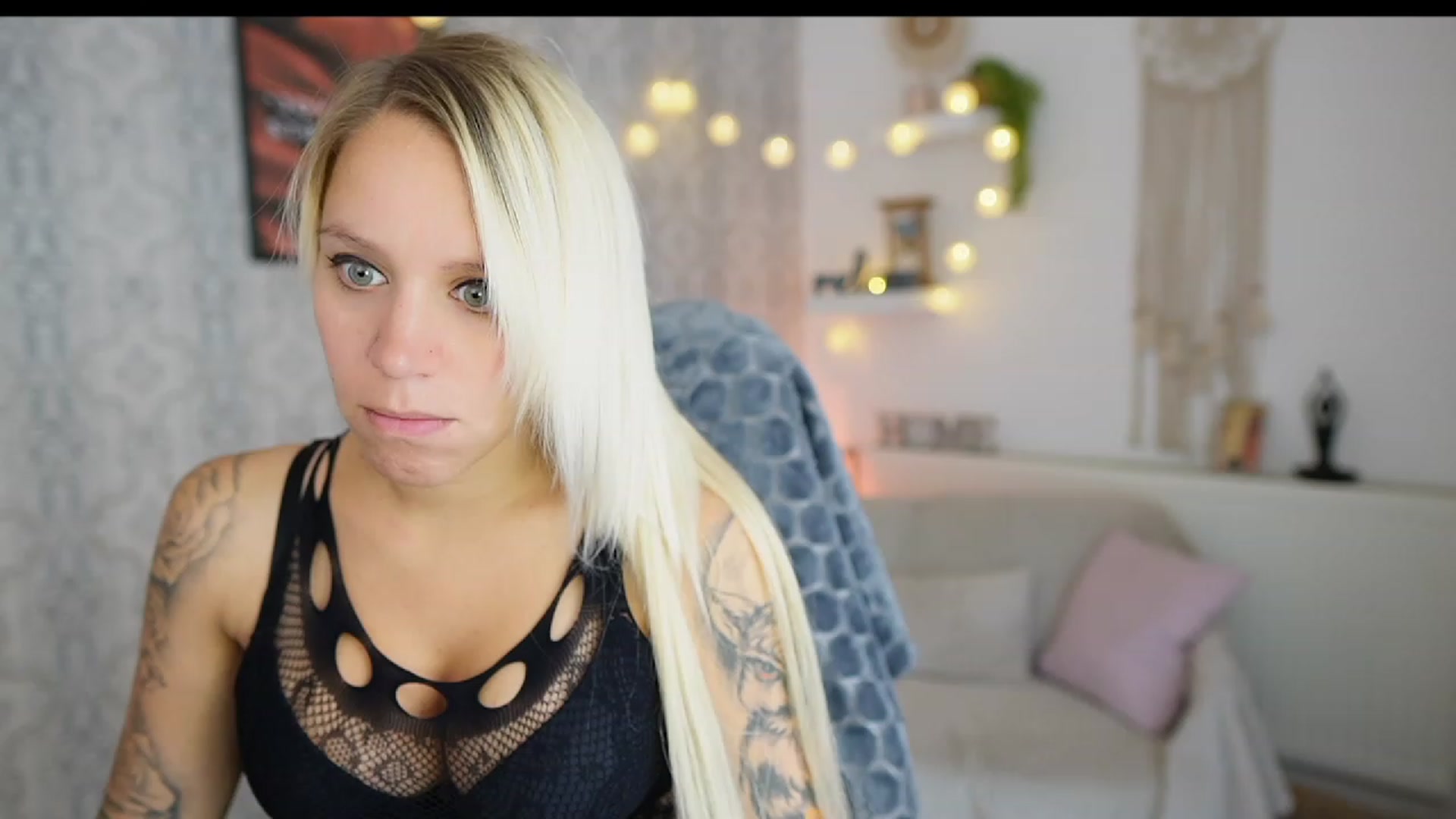 Gallery image thumbnail from Cherry__Blond's myfreecams stream on, 08/17/2023, 09:49 image 14 of 20