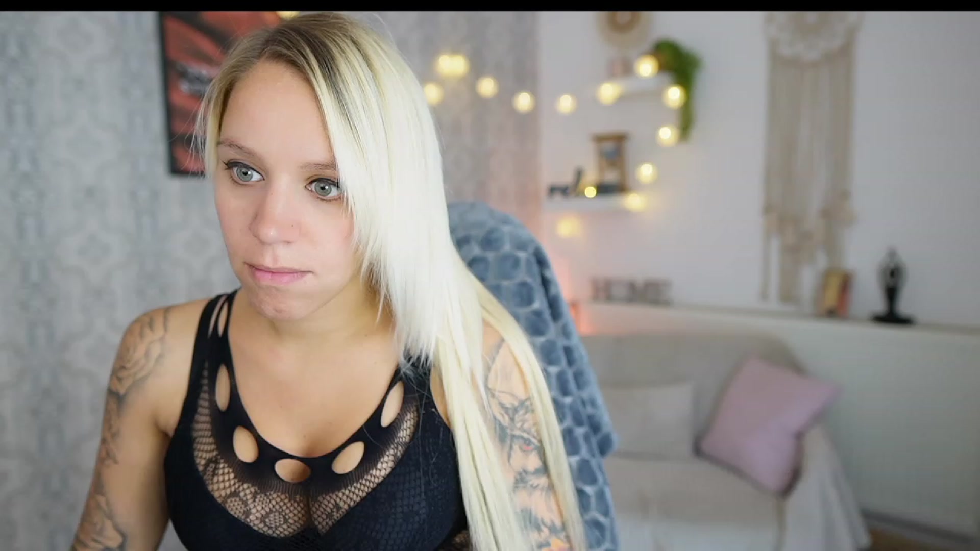 Gallery image thumbnail from Cherry__Blond's myfreecams stream on, 08/17/2023, 09:49 image 12 of 20