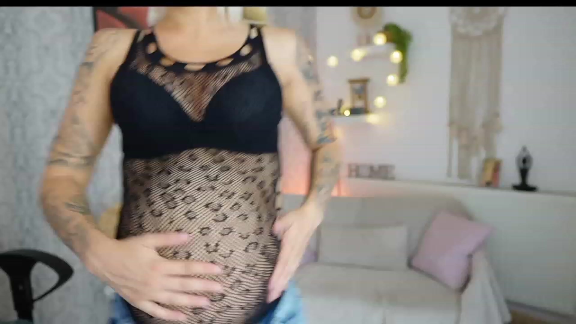 Gallery image thumbnail from Cherry__Blond's myfreecams stream on, 08/17/2023, 09:49 image 1 of 20