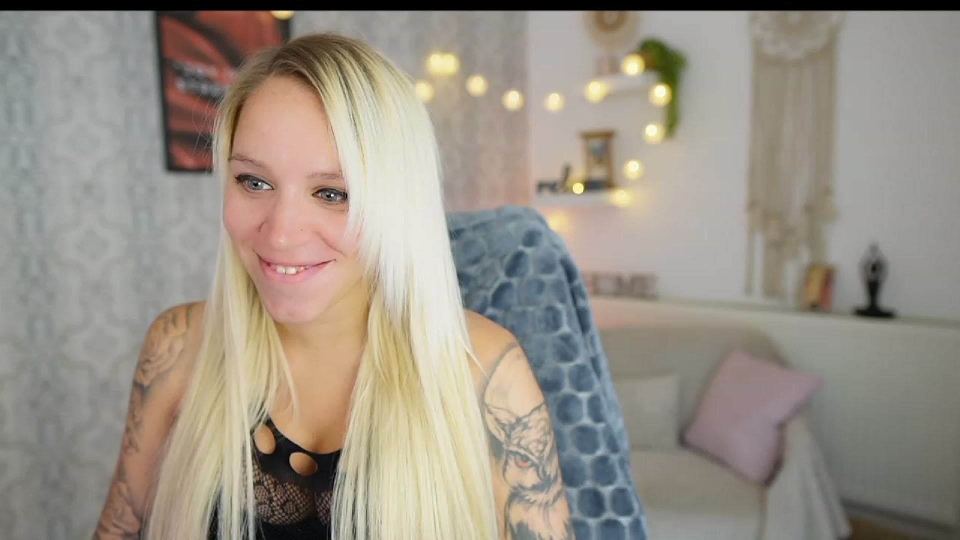 Gallery image thumbnail from Cherry__Blond's myfreecams stream on, 08/17/2023, 10:35 image 3 of 20
