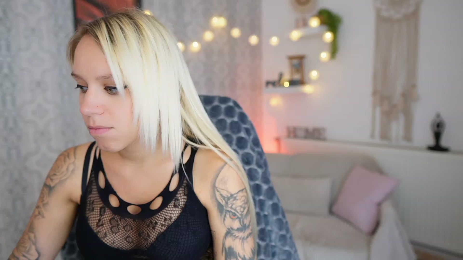 Gallery image thumbnail from Cherry__Blond's myfreecams stream on, 08/18/2023, 09:42 image 2 of 20