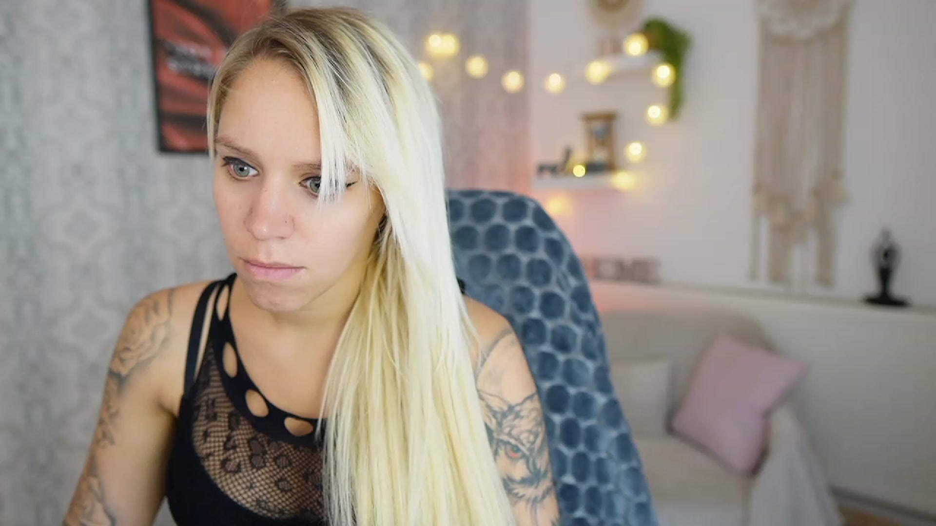 Gallery image thumbnail from Cherry__Blond's myfreecams stream on, 08/18/2023, 09:42 image 12 of 20
