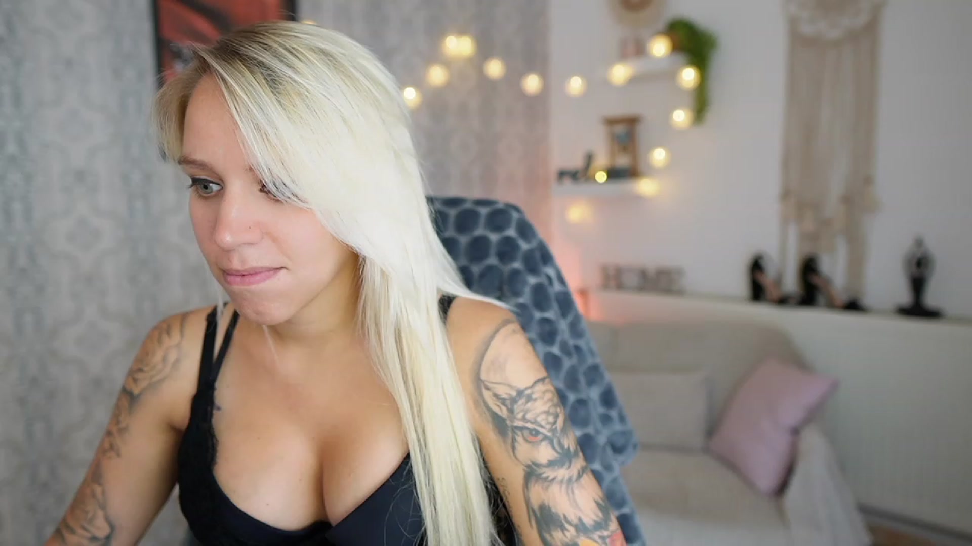 Gallery image thumbnail from Cherry__Blond's myfreecams stream on, 08/19/2023, 12:37 image 13 of 20