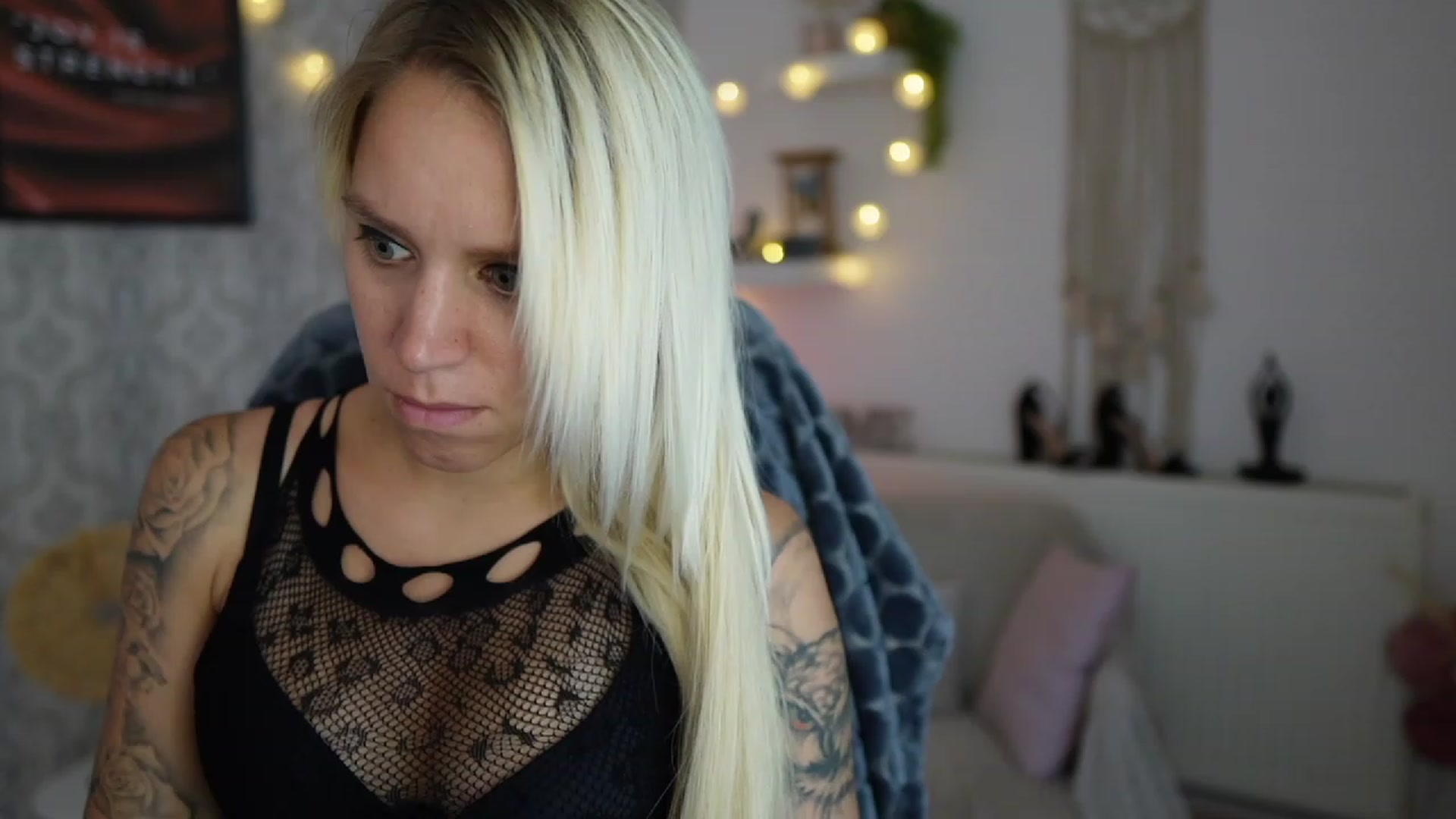 Gallery image thumbnail from Cherry__Blond's myfreecams stream on, 08/20/2023, 12:08 image 2 of 20