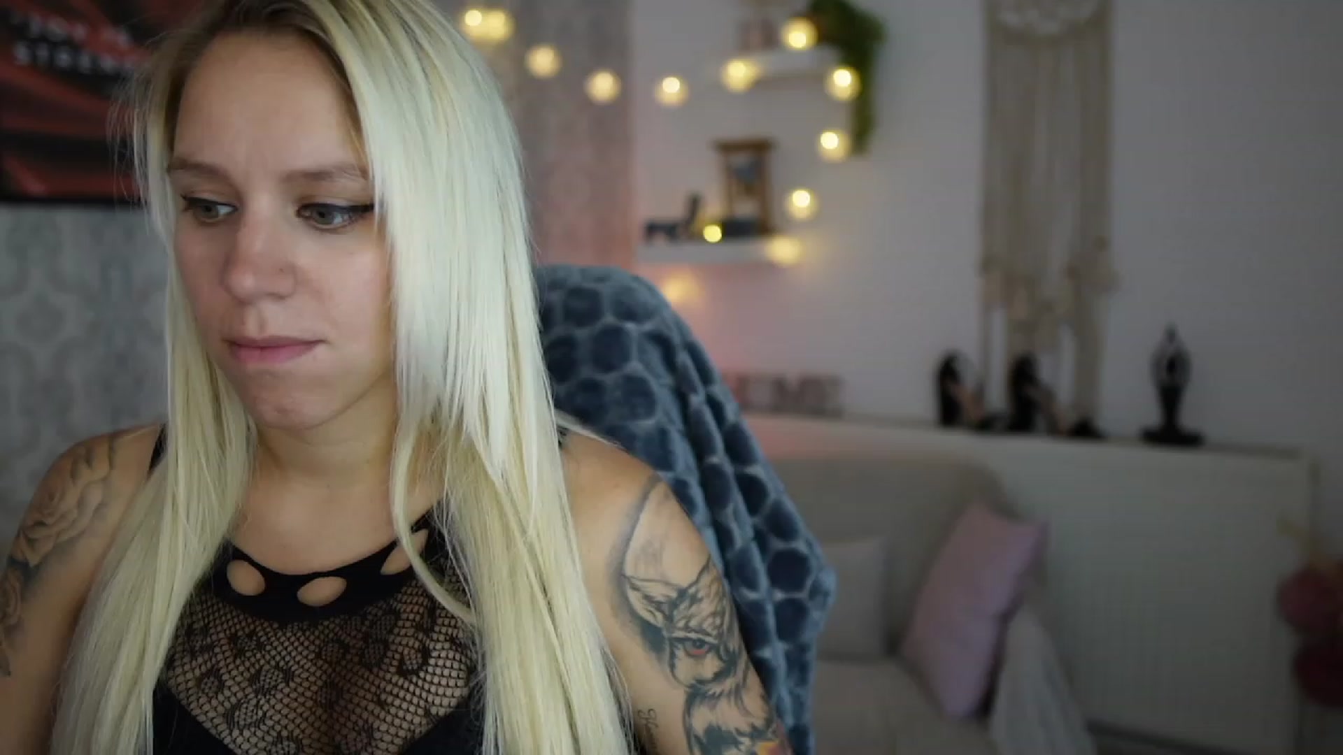 Gallery image thumbnail from Cherry__Blond's myfreecams stream on, 08/20/2023, 12:08 image 11 of 20