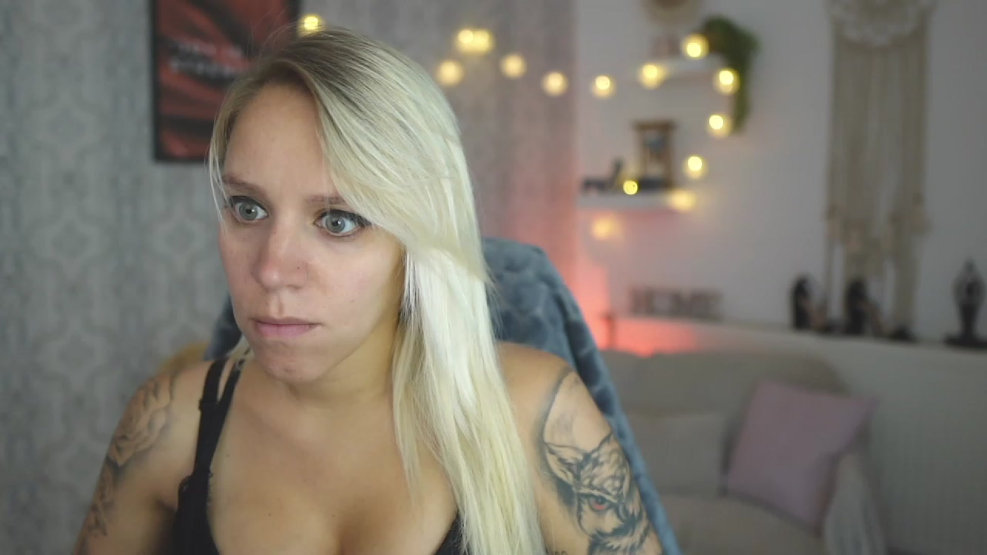 Gallery image thumbnail from Cherry__Blond's myfreecams stream on, 08/27/2023, 10:06 image 17 of 20