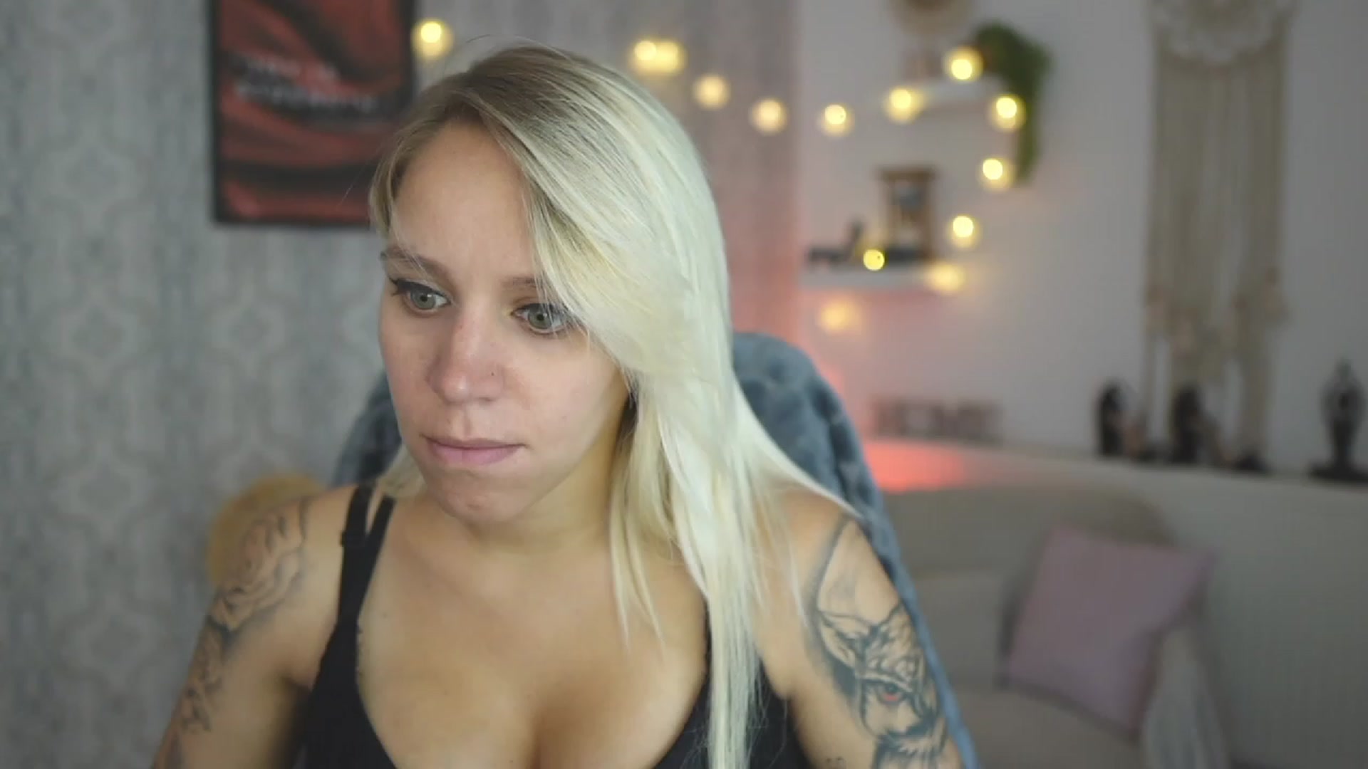 Gallery image thumbnail from Cherry__Blond's myfreecams stream on, 08/27/2023, 10:06 image 6 of 20