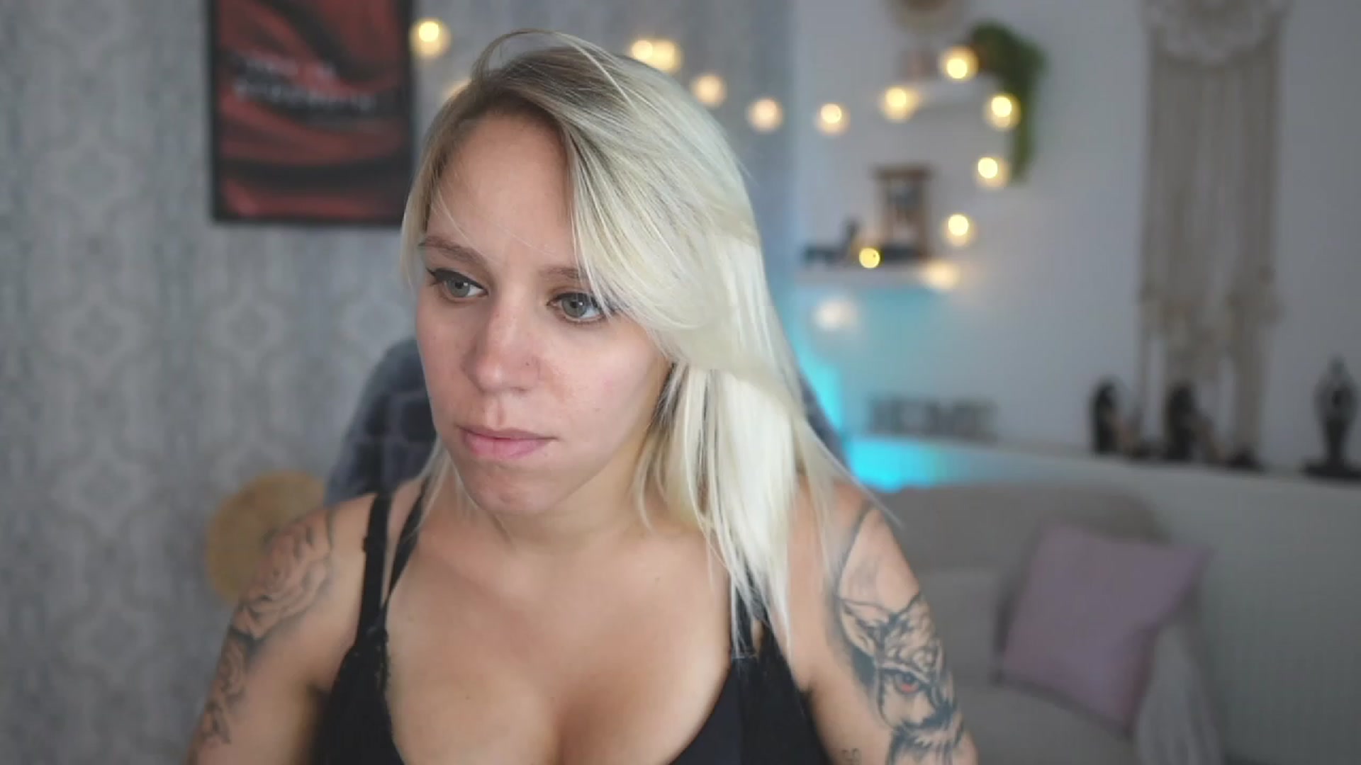 Gallery image thumbnail from Cherry__Blond's myfreecams stream on, 08/27/2023, 11:17 image 4 of 20