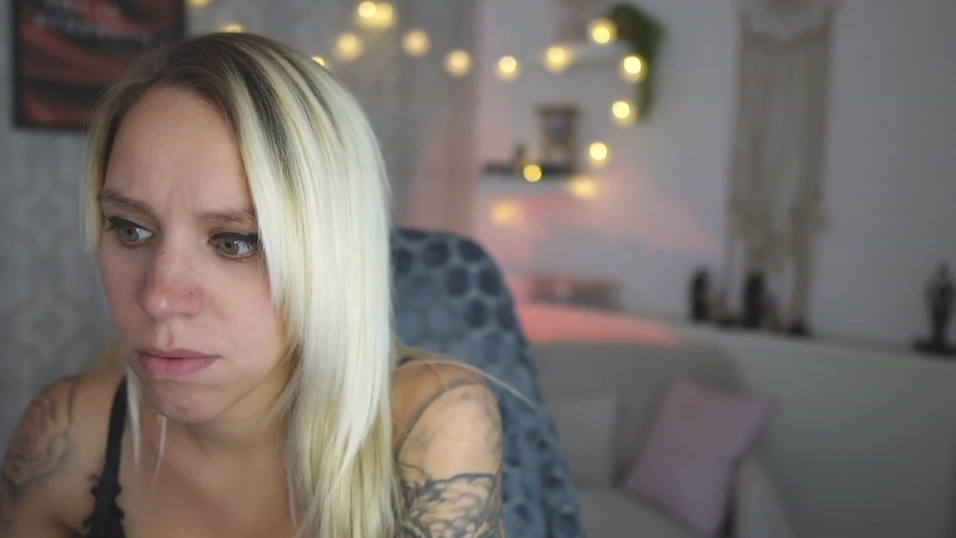 Gallery image thumbnail from Cherry__Blond's myfreecams stream on, 08/31/2023, 12:36 image 18 of 20