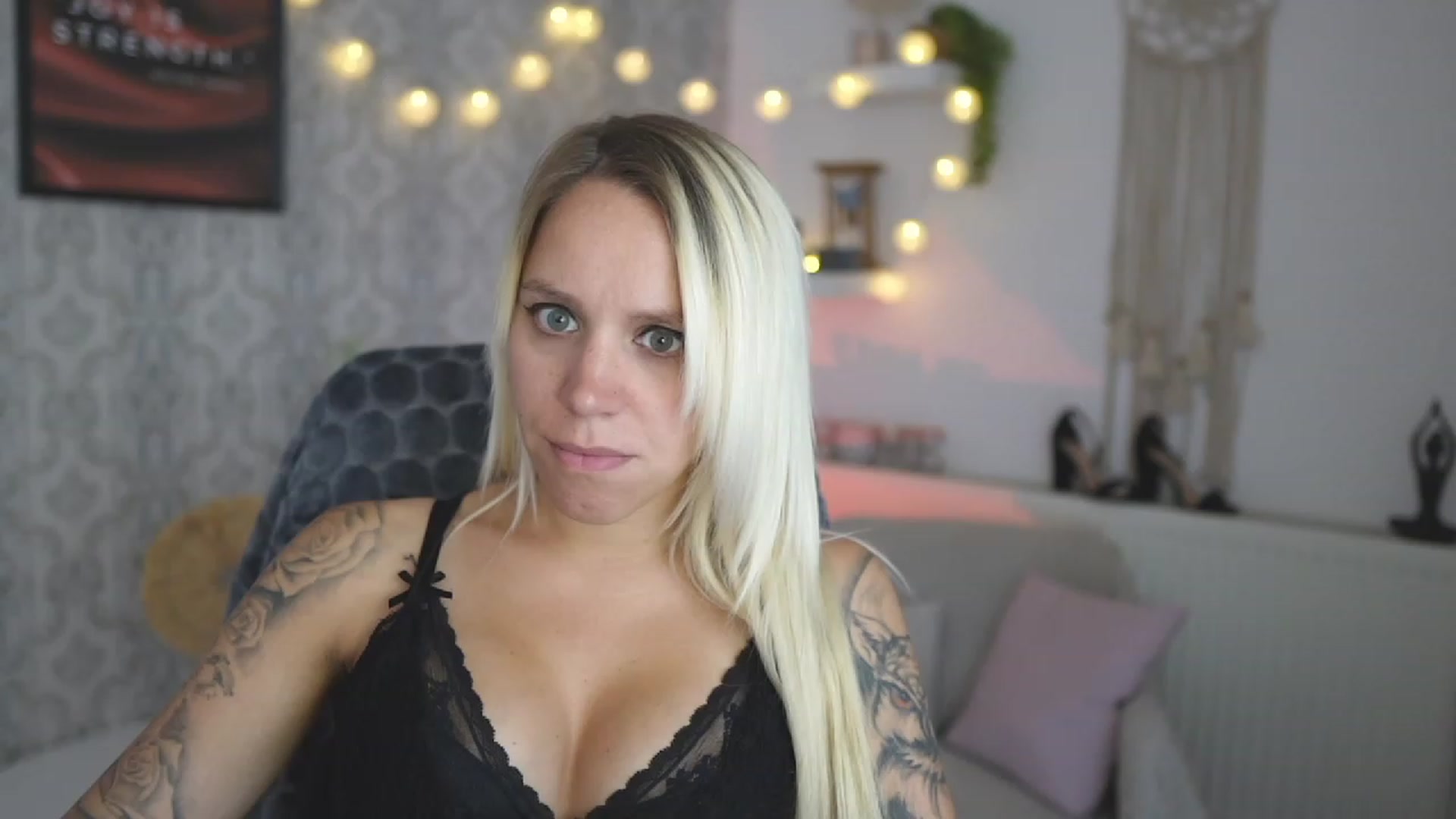 Gallery image thumbnail from Cherry__Blond's myfreecams stream on, 08/31/2023, 12:36 image 17 of 20