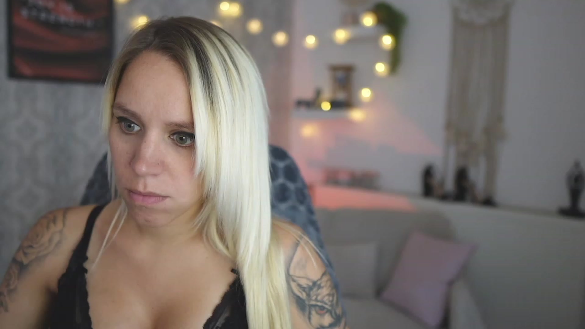 Gallery image thumbnail from Cherry__Blond's myfreecams stream on, 08/31/2023, 12:36 image 15 of 20