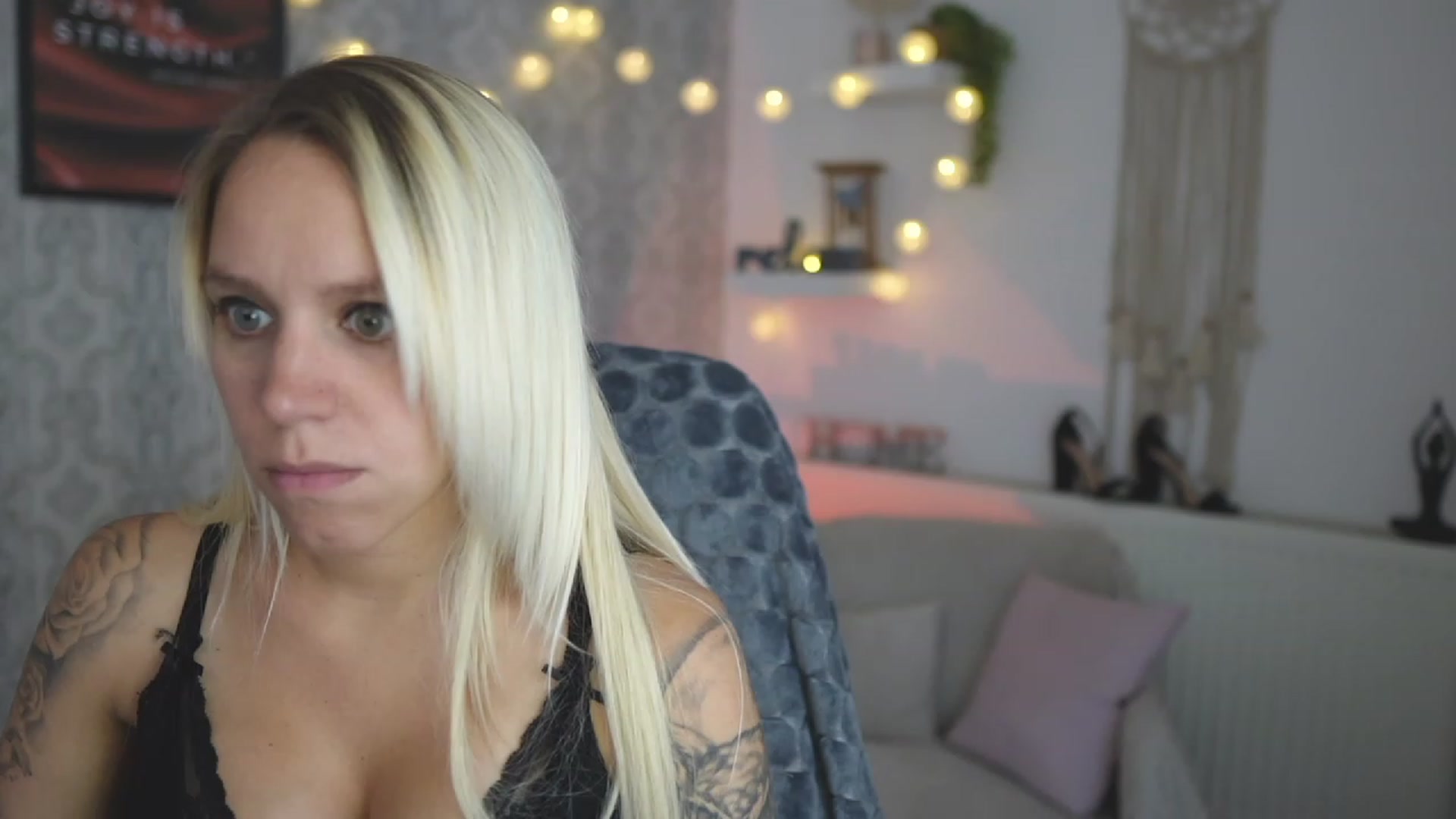 Gallery image thumbnail from Cherry__Blond's myfreecams stream on, 08/31/2023, 12:36 image 7 of 20