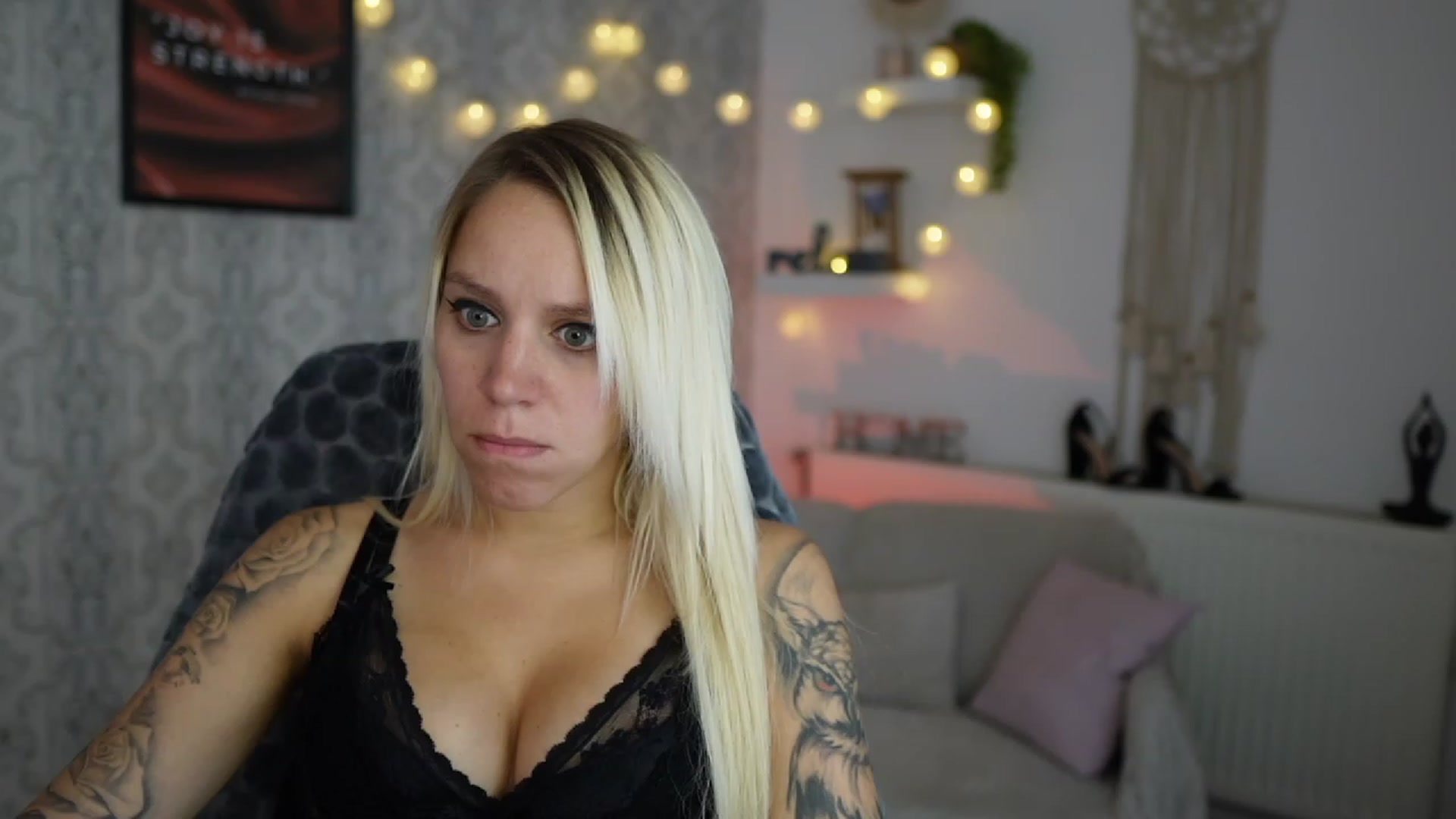 Gallery image thumbnail from Cherry__Blond's myfreecams stream on, 09/01/2023, 09:34 image 18 of 20