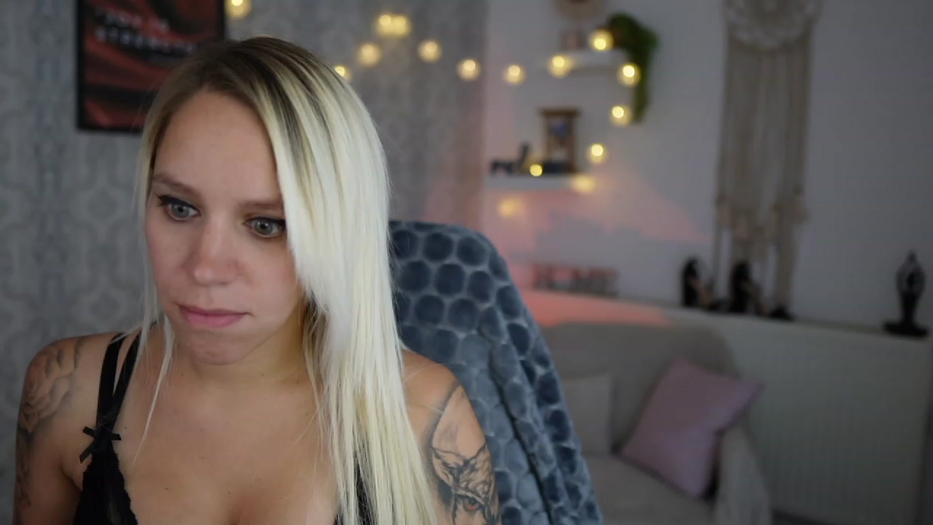 Gallery image thumbnail from Cherry__Blond's myfreecams stream on, 09/01/2023, 12:17 image 4 of 20