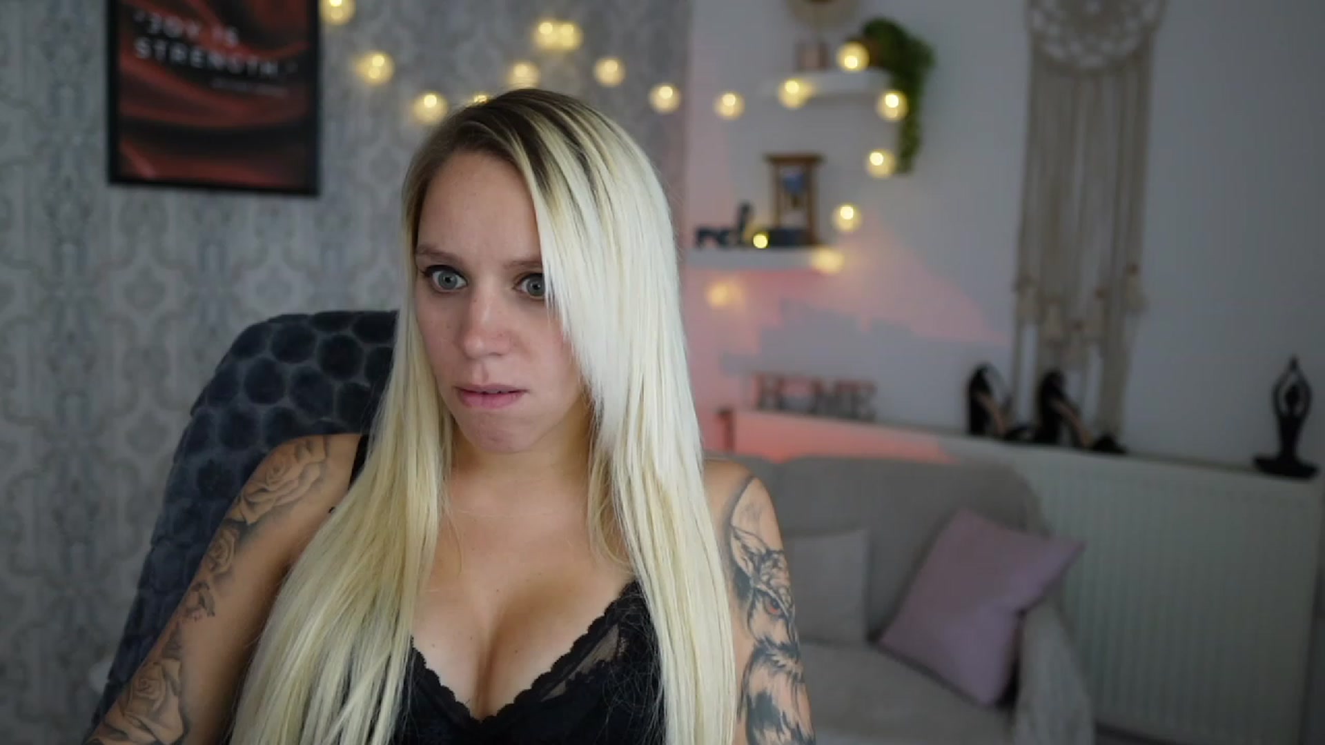 Gallery image thumbnail from Cherry__Blond's myfreecams stream on, 09/01/2023, 12:17 image 17 of 20