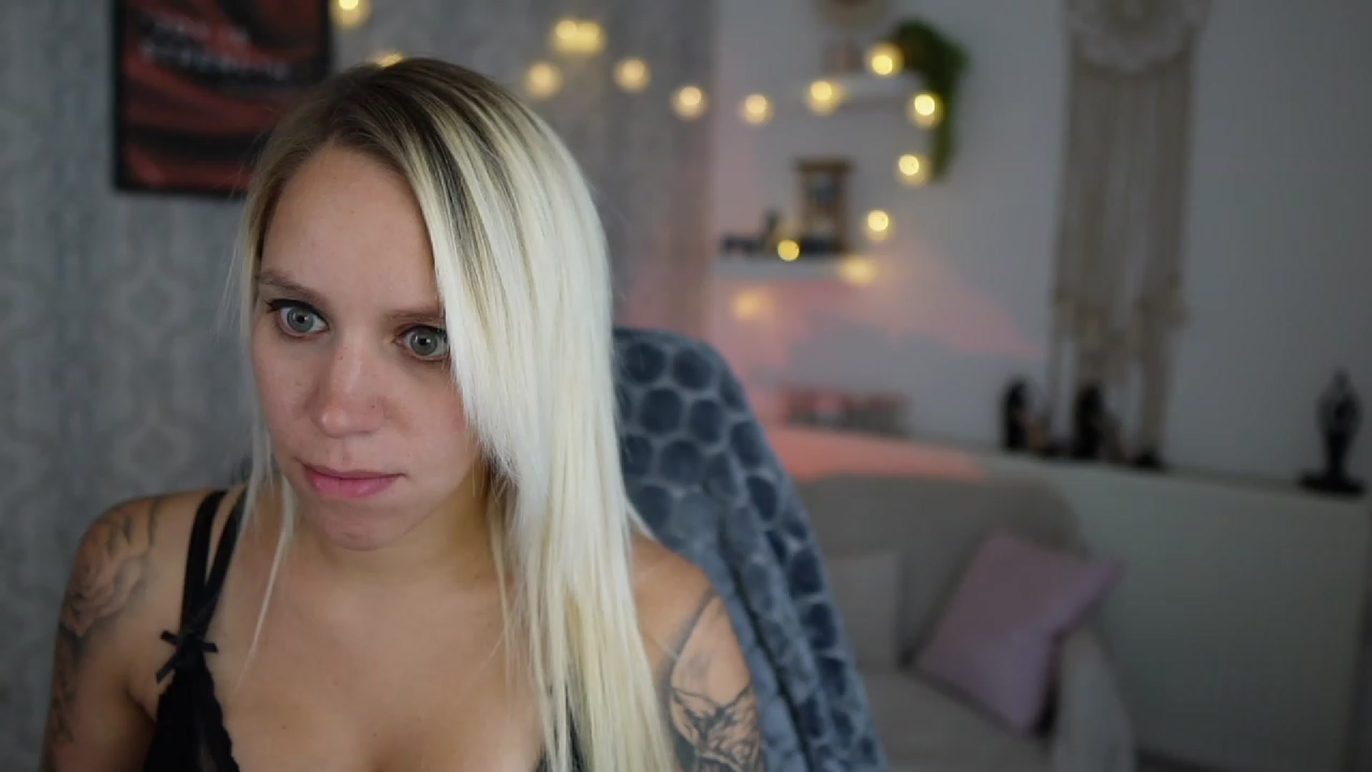 Gallery image thumbnail from Cherry__Blond's myfreecams stream on, 09/01/2023, 12:17 image 5 of 20