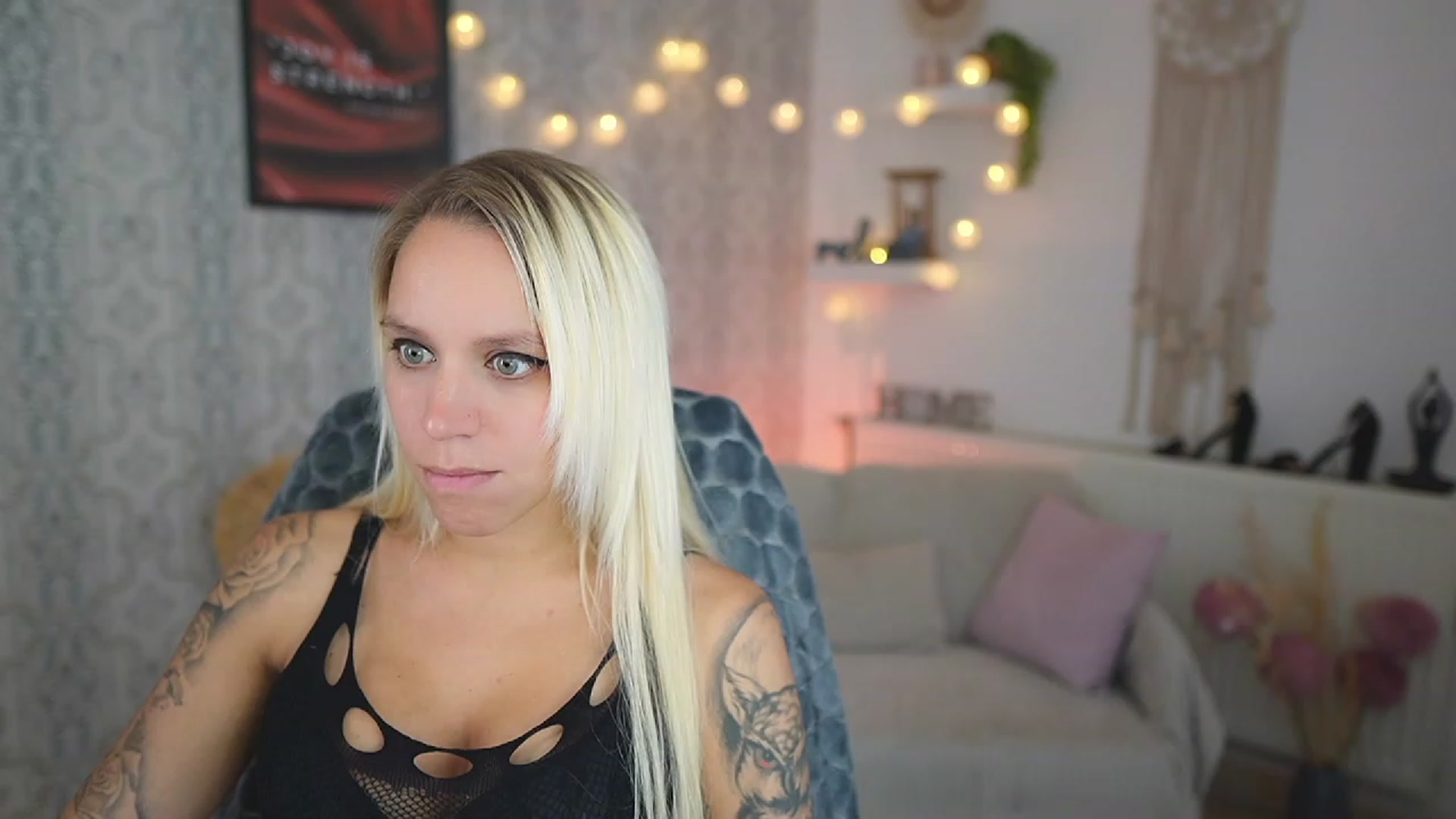 Gallery image thumbnail from Cherry__Blond's myfreecams stream on, 09/09/2023, 11:56 image 10 of 20