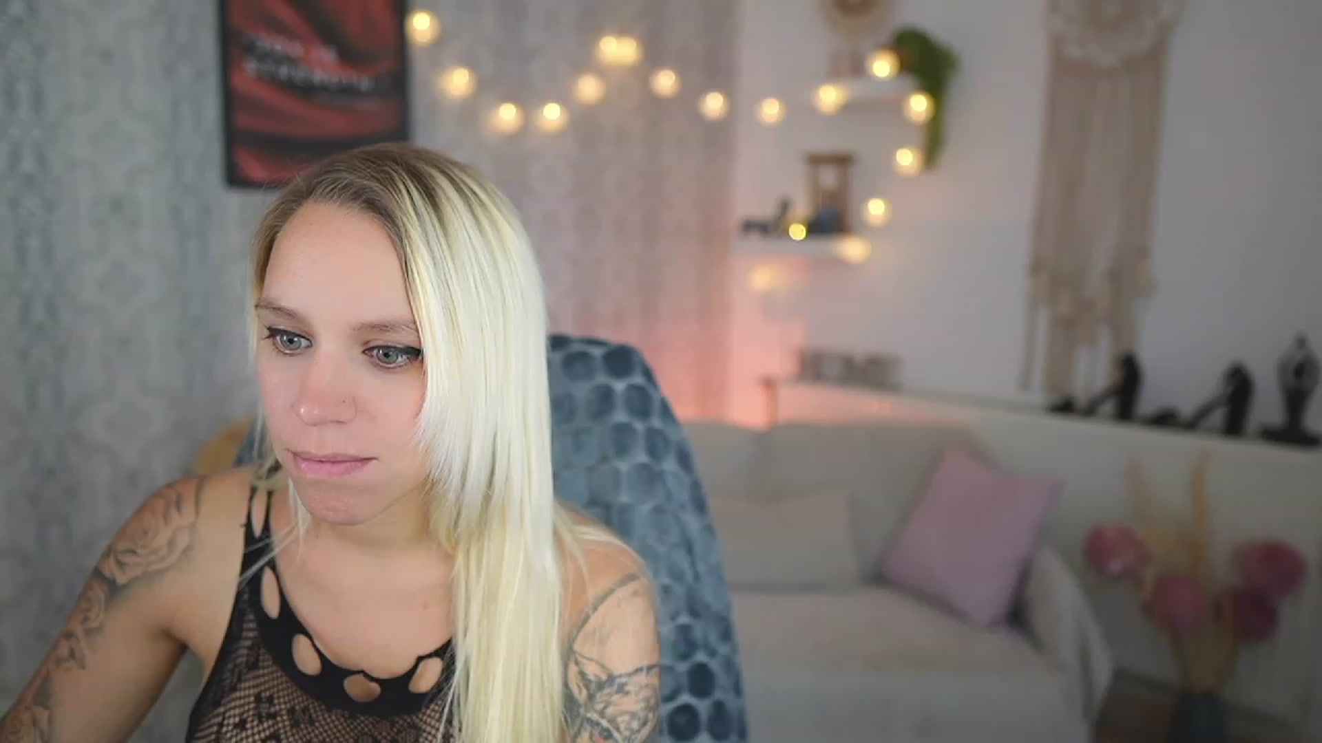 Gallery image thumbnail from Cherry__Blond's myfreecams stream on, 09/09/2023, 11:56 image 14 of 20