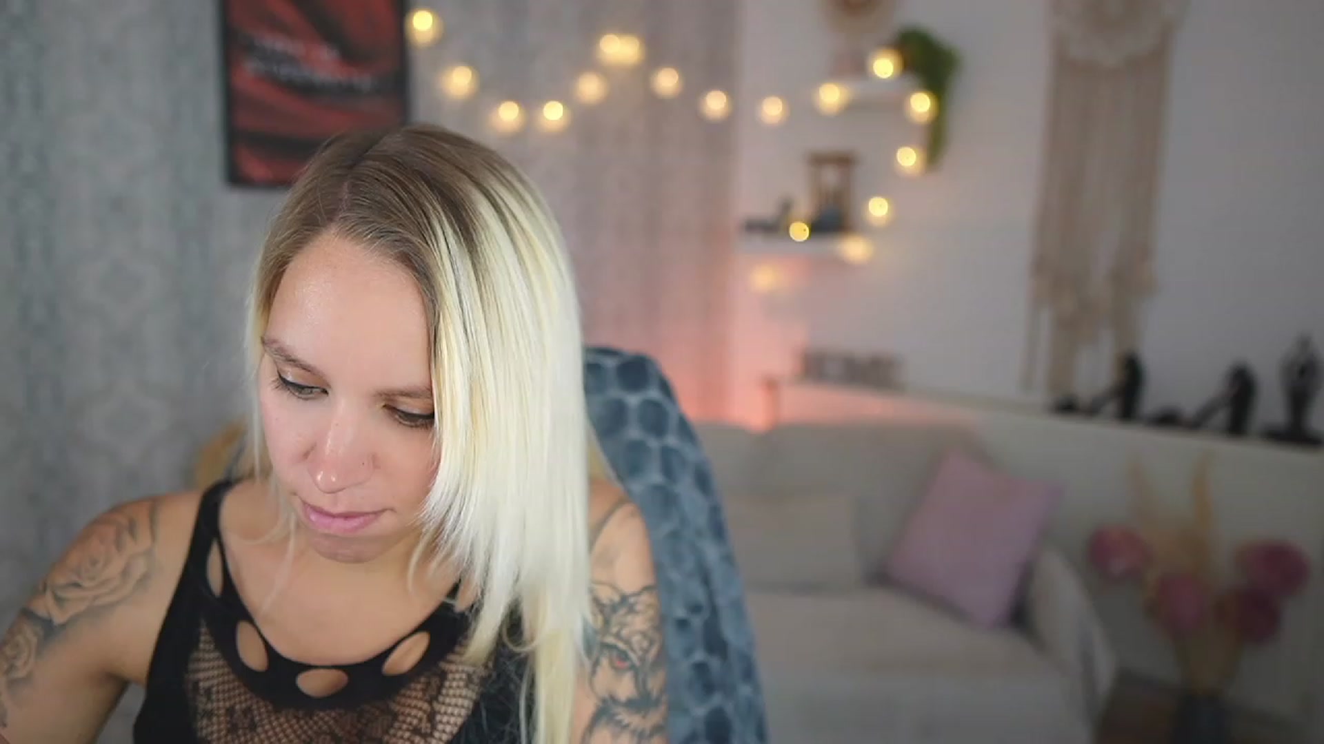 Gallery image thumbnail from Cherry__Blond's myfreecams stream on, 09/09/2023, 11:56 image 19 of 20