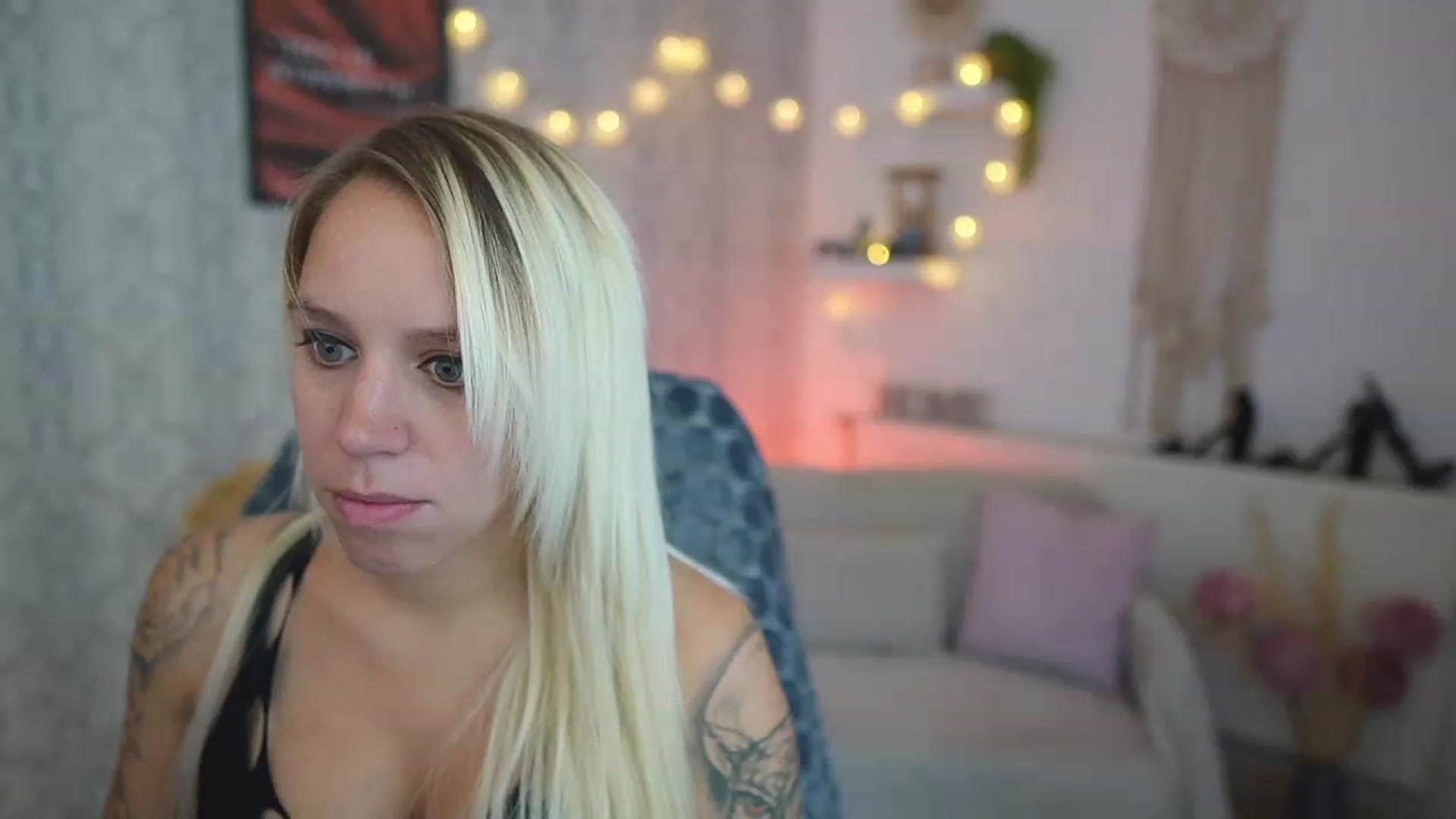 Gallery image thumbnail from Cherry__Blond's myfreecams stream on, 09/11/2023, 08:56 image 14 of 20