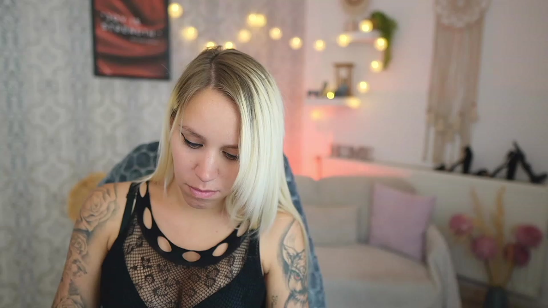 Gallery image thumbnail from Cherry__Blond's myfreecams stream on, 09/11/2023, 12:39 image 6 of 20