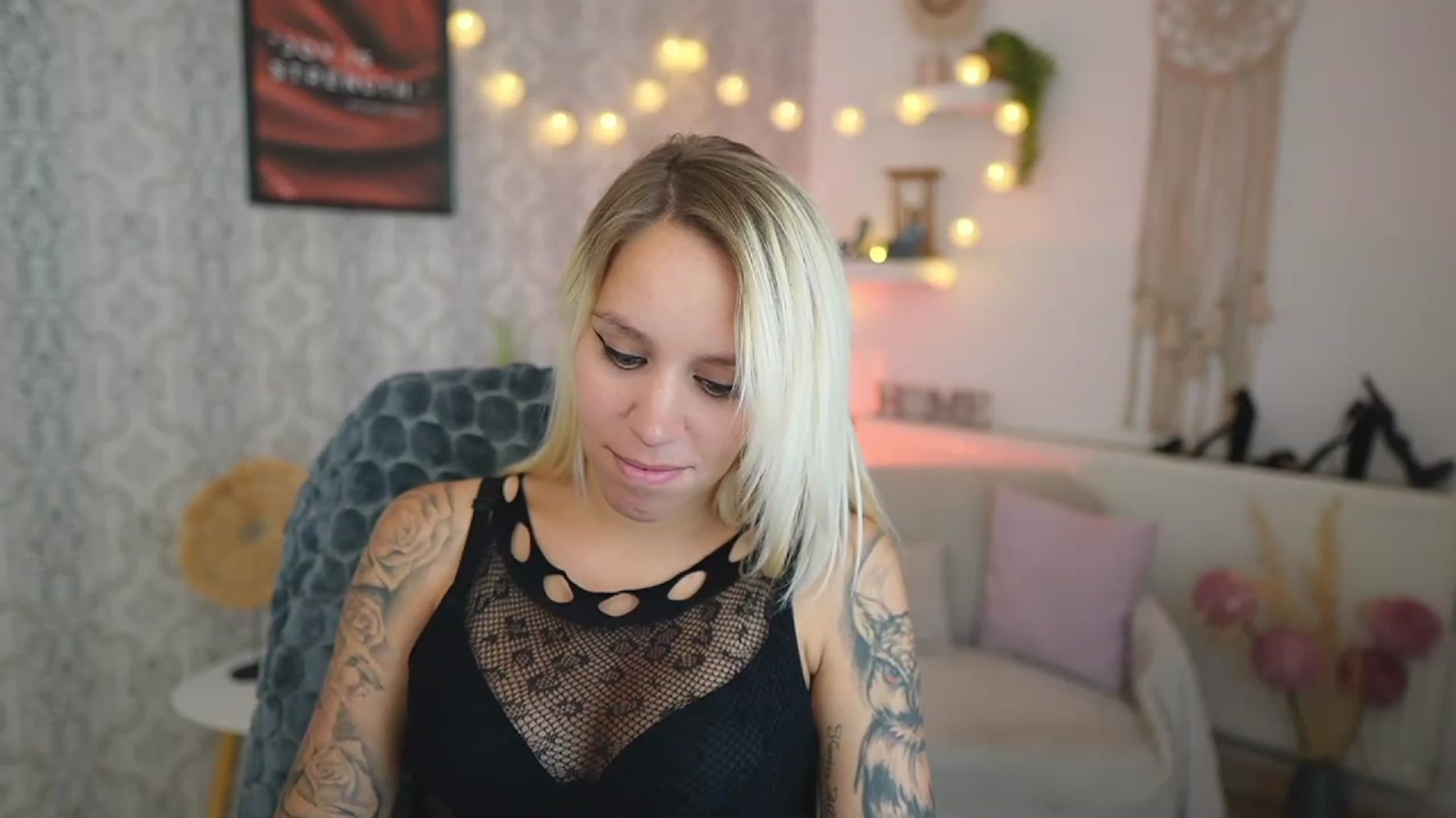 Gallery image thumbnail from Cherry__Blond's myfreecams stream on, 09/11/2023, 12:39 image 18 of 20