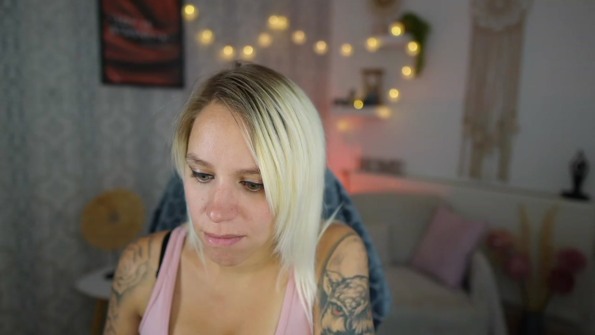 Gallery image thumbnail from Cherry__Blond's myfreecams stream on, 09/13/2023, 09:57 image 18 of 20