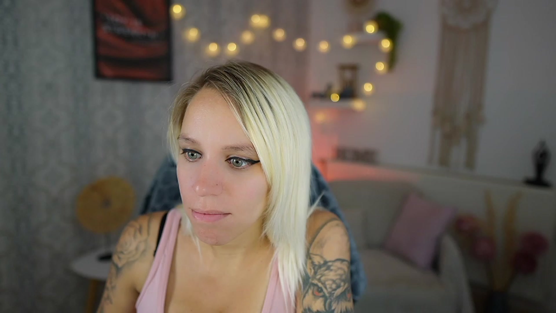 Gallery image thumbnail from Cherry__Blond's myfreecams stream on, 09/13/2023, 09:57 image 19 of 20