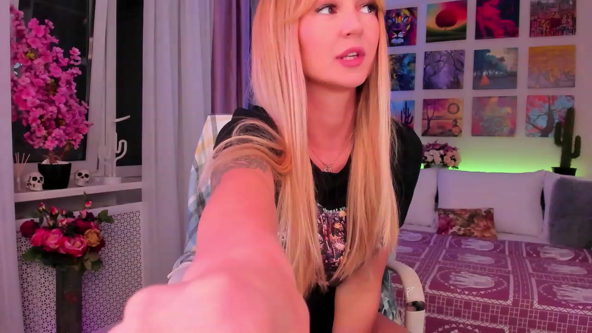 Gallery image thumbnail from Cherry__sugar's myfreecams stream on, 02/07/2023, 19:22 image 1 of 20
