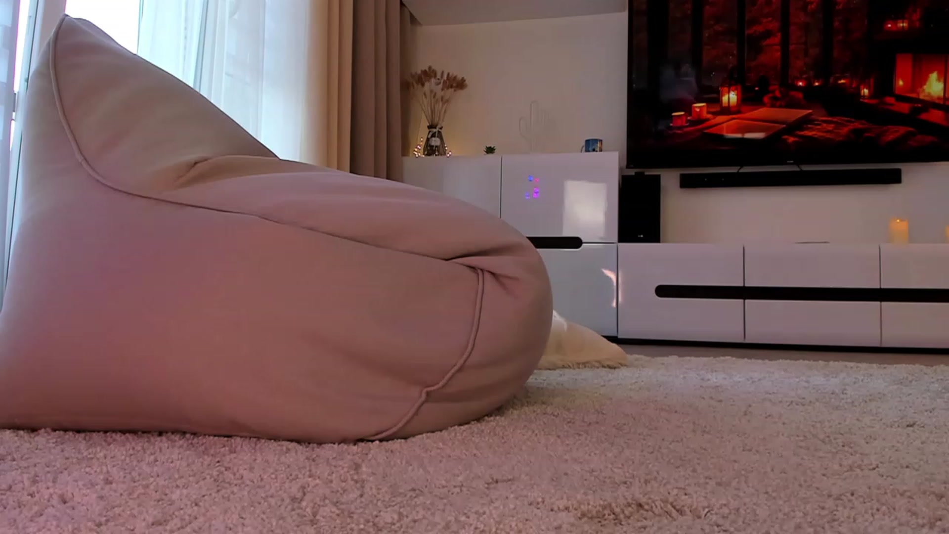 Gallery image thumbnail from Cherry__sugar's myfreecams stream on, 10/07/2023, 13:25 image 6 of 20