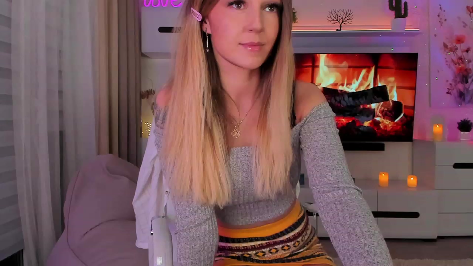 Gallery image thumbnail from Cherry__sugar's myfreecams stream on, 11/15/2023, 17:08 image 2 of 20