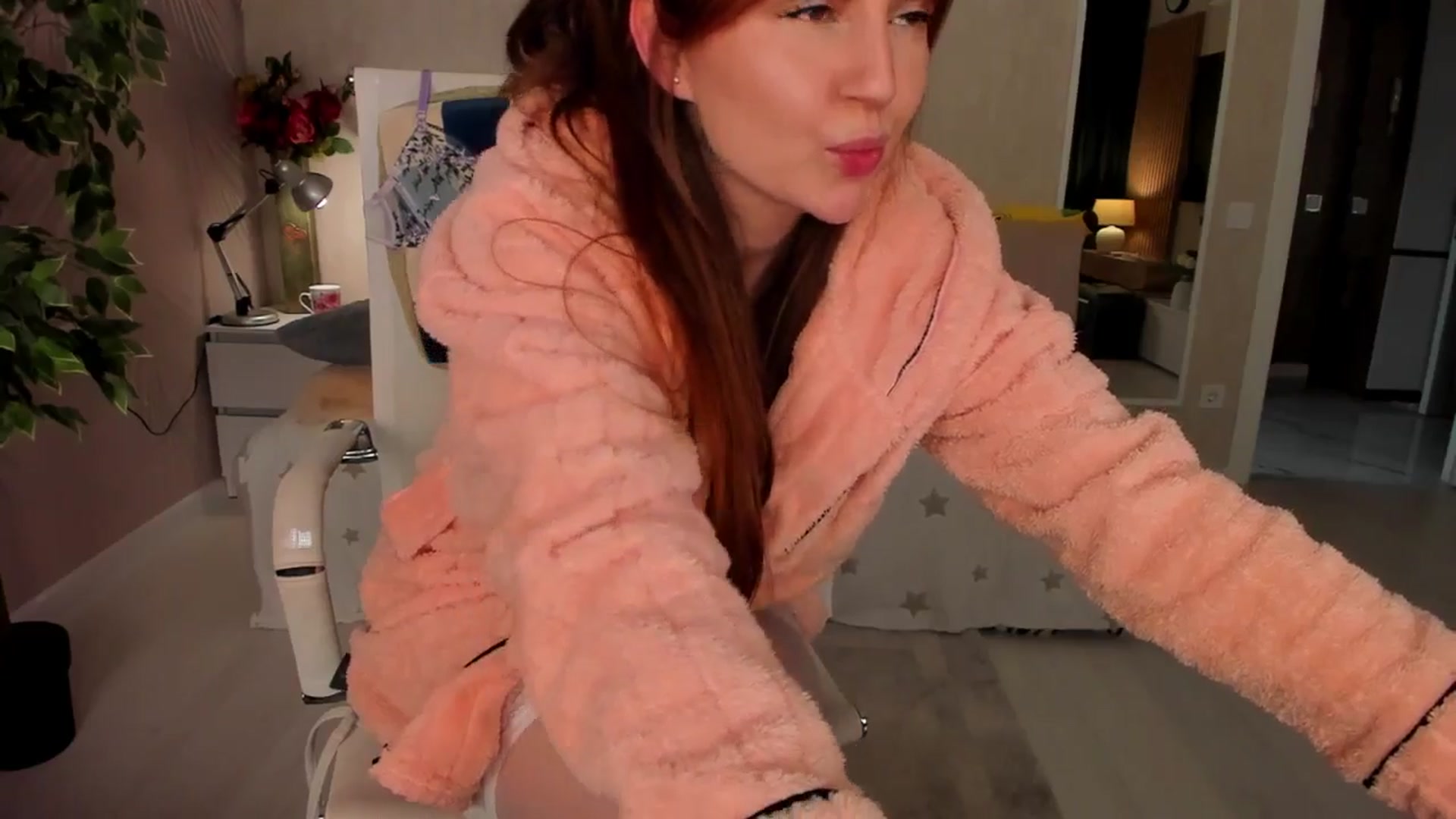 Gallery image thumbnail from Cherry__sugar's myfreecams stream on, 03/23/2026, 18:59 image 14 of 20