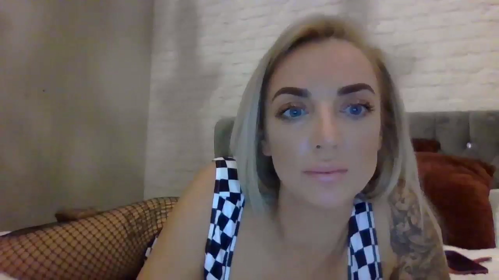 Gallery image thumbnail from Cherry_sour's myfreecams stream on, 11/02/2023, 11:17 image 14 of 20
