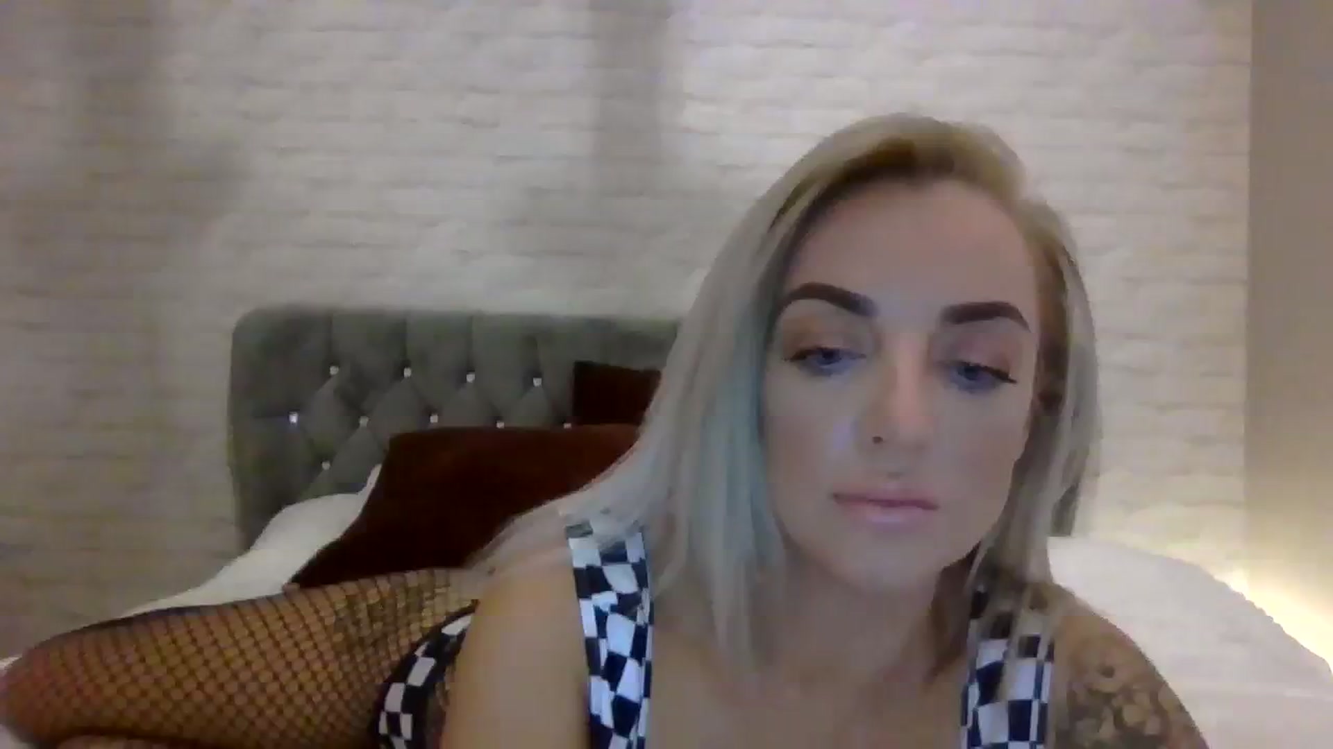 Gallery image thumbnail from Cherry_sour's myfreecams stream on, 11/02/2023, 11:17 image 7 of 20