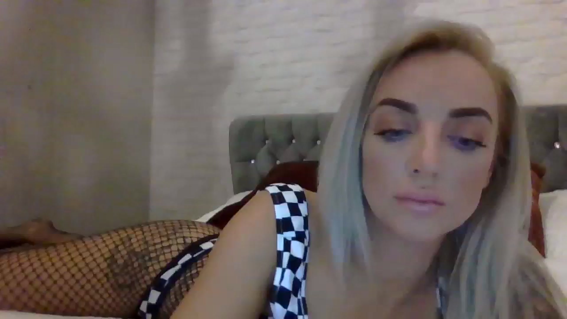Gallery image thumbnail from Cherry_sour's myfreecams stream on, 11/02/2023, 11:17 image 11 of 20