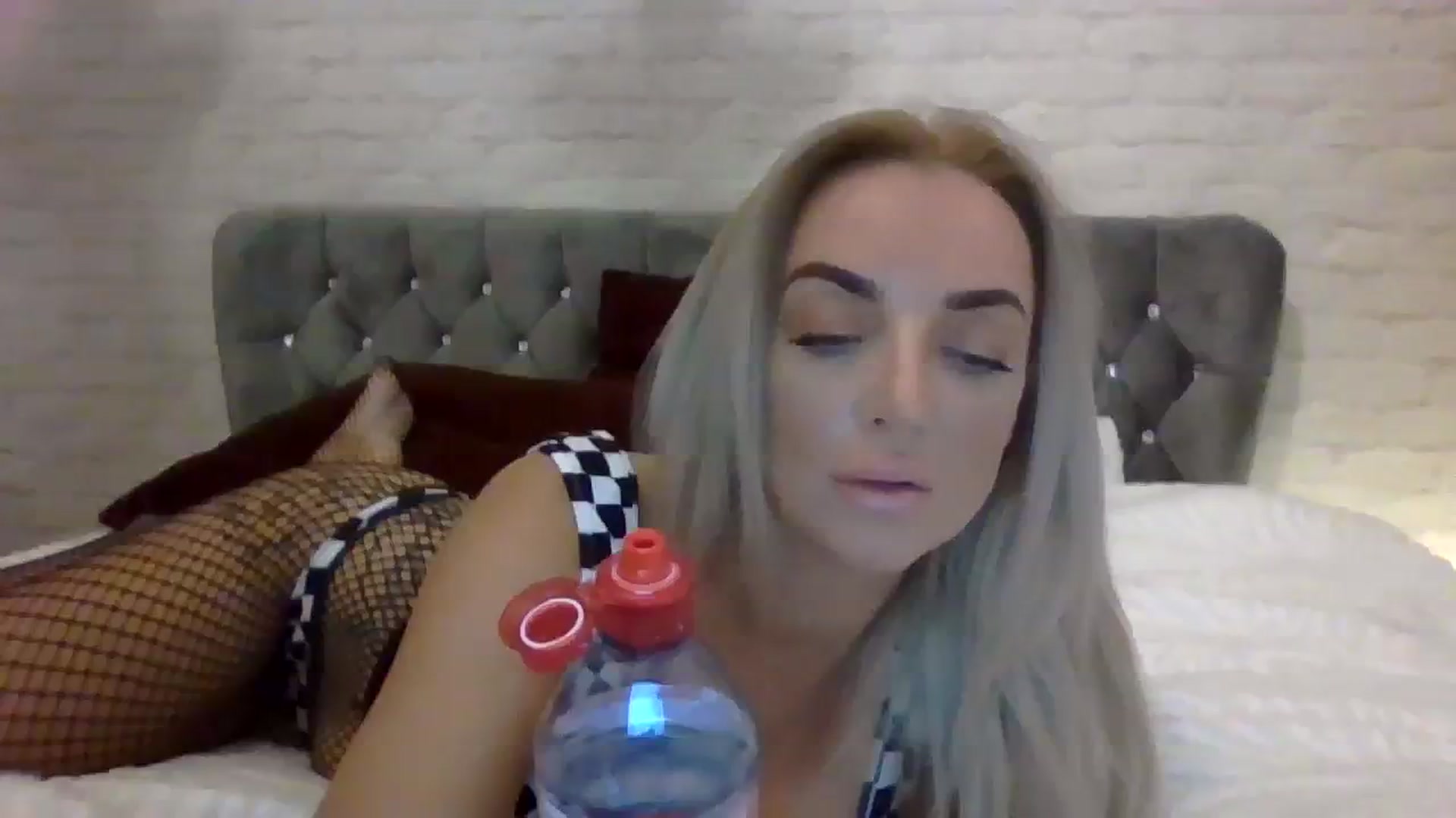 Gallery image thumbnail from Cherry_sour's myfreecams stream on, 11/02/2023, 12:06 image 12 of 20