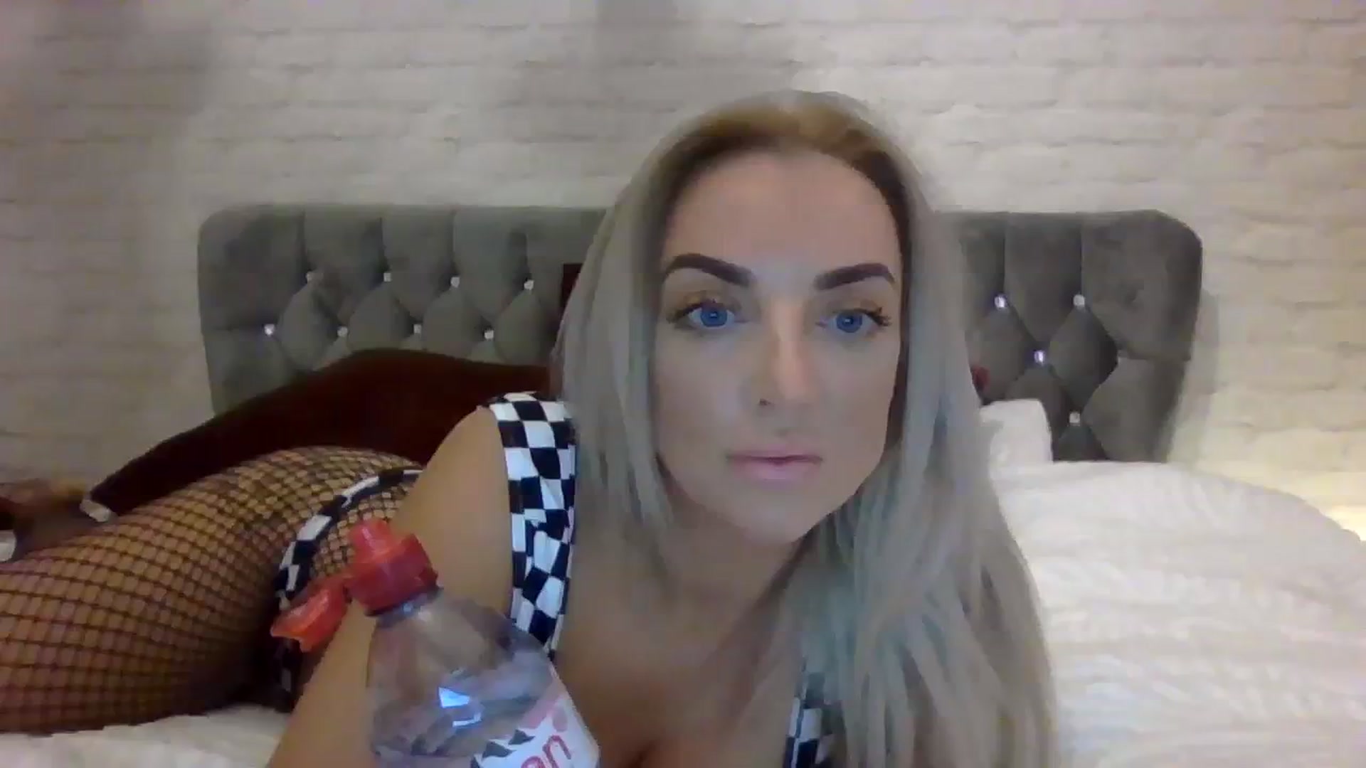 Gallery image thumbnail from Cherry_sour's myfreecams stream on, 11/02/2023, 12:06 image 11 of 20