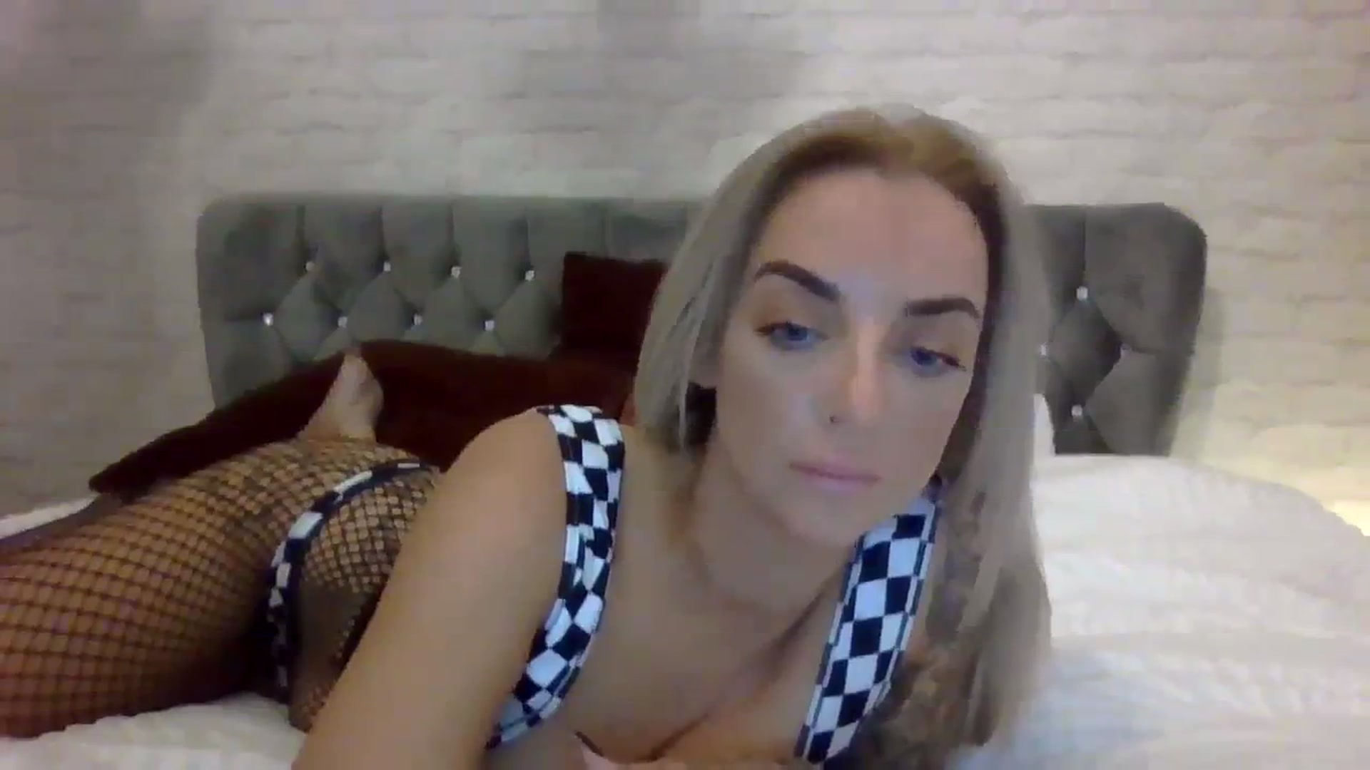 Gallery image thumbnail from Cherry_sour's myfreecams stream on, 11/02/2023, 12:06 image 16 of 20